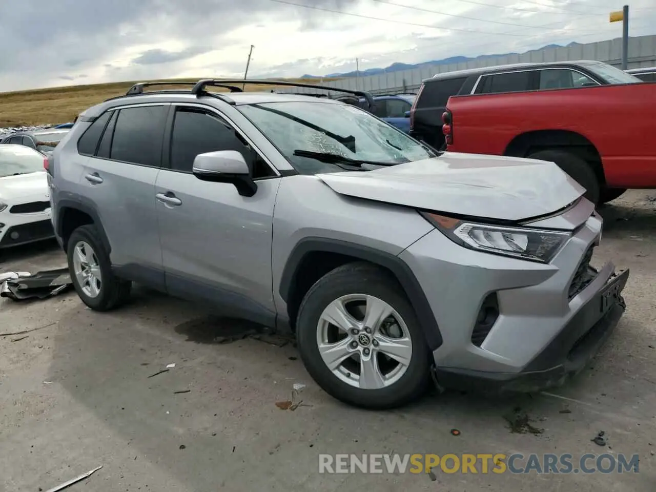 4 Photograph of a damaged car 2T3P1RFV3MC235370 TOYOTA RAV4 2021