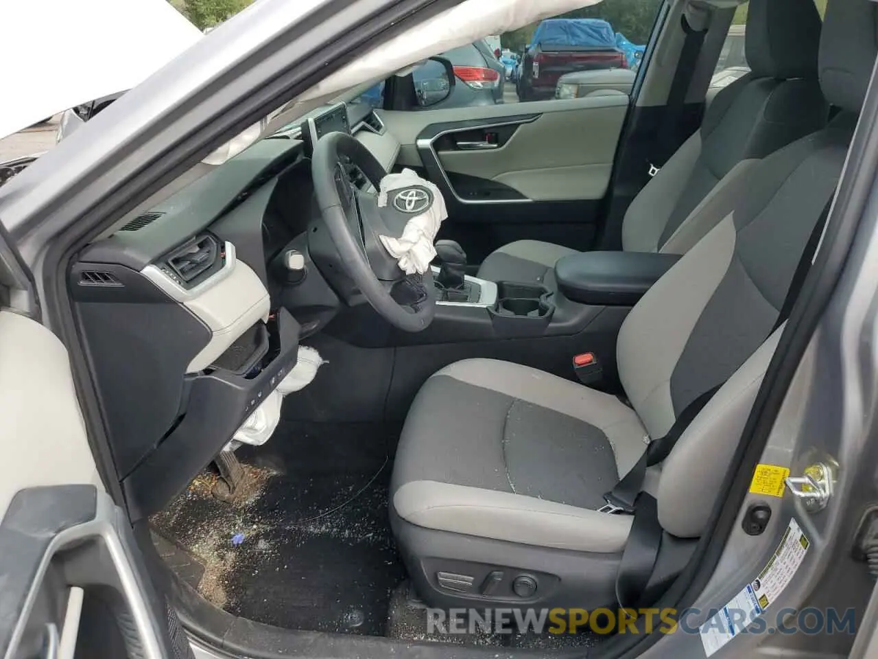 7 Photograph of a damaged car 2T3P1RFV3MC235370 TOYOTA RAV4 2021