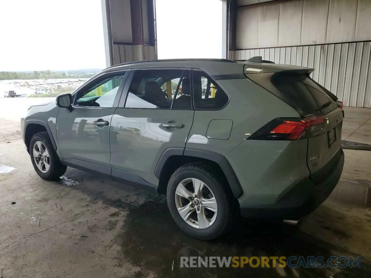 2 Photograph of a damaged car 2T3P1RFV3MW193832 TOYOTA RAV4 2021