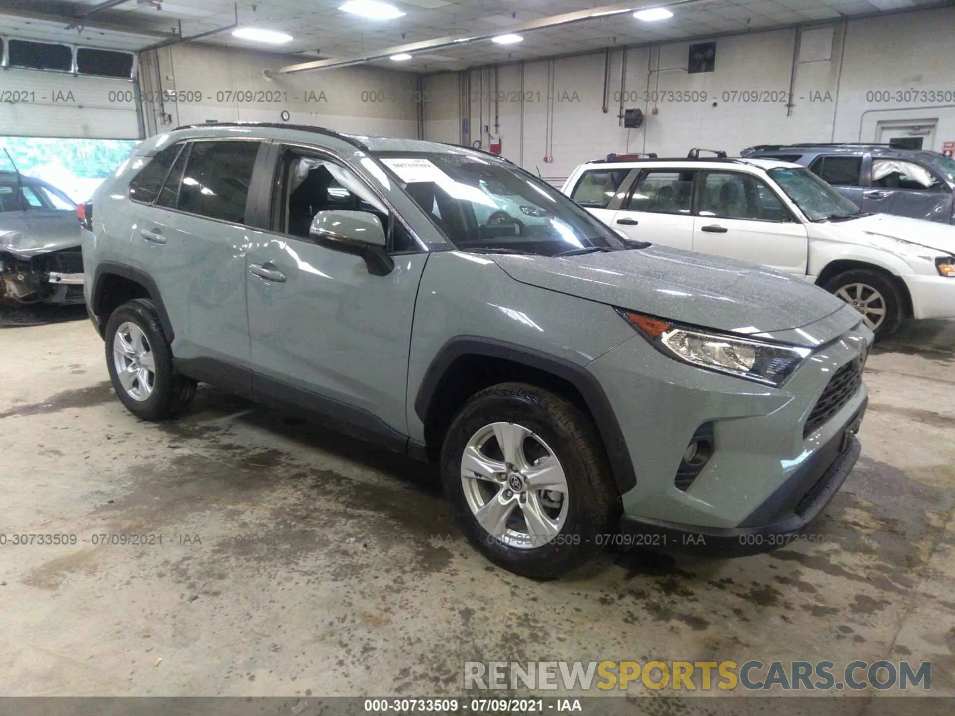 1 Photograph of a damaged car 2T3P1RFV3MW203548 TOYOTA RAV4 2021
