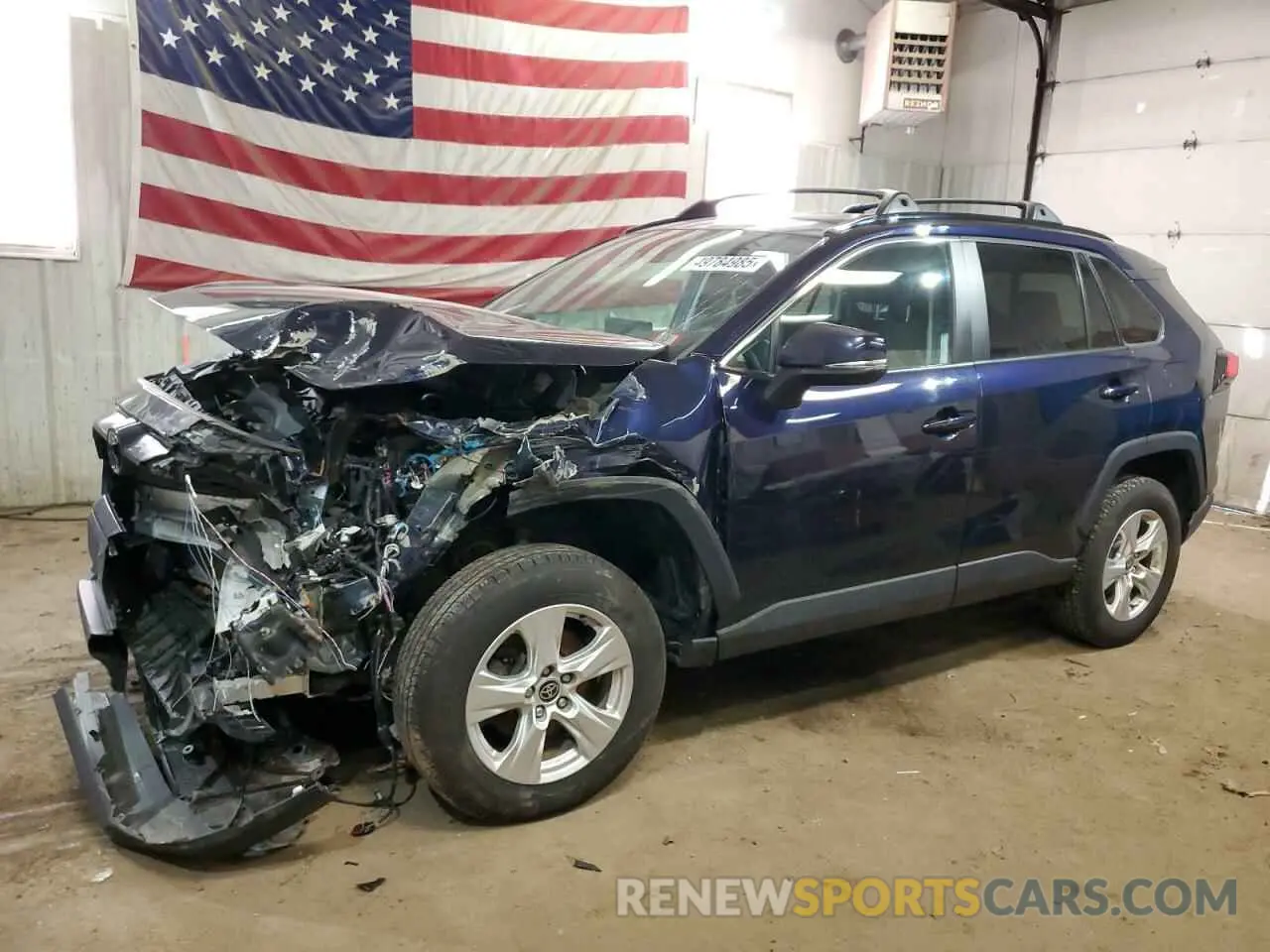 1 Photograph of a damaged car 2T3P1RFV3MW204358 TOYOTA RAV4 2021