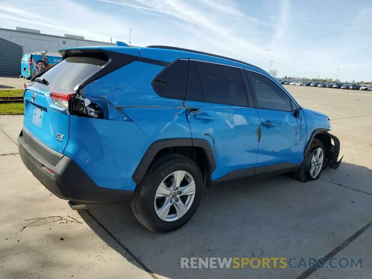 3 Photograph of a damaged car 2T3P1RFV3MW210581 TOYOTA RAV4 2021
