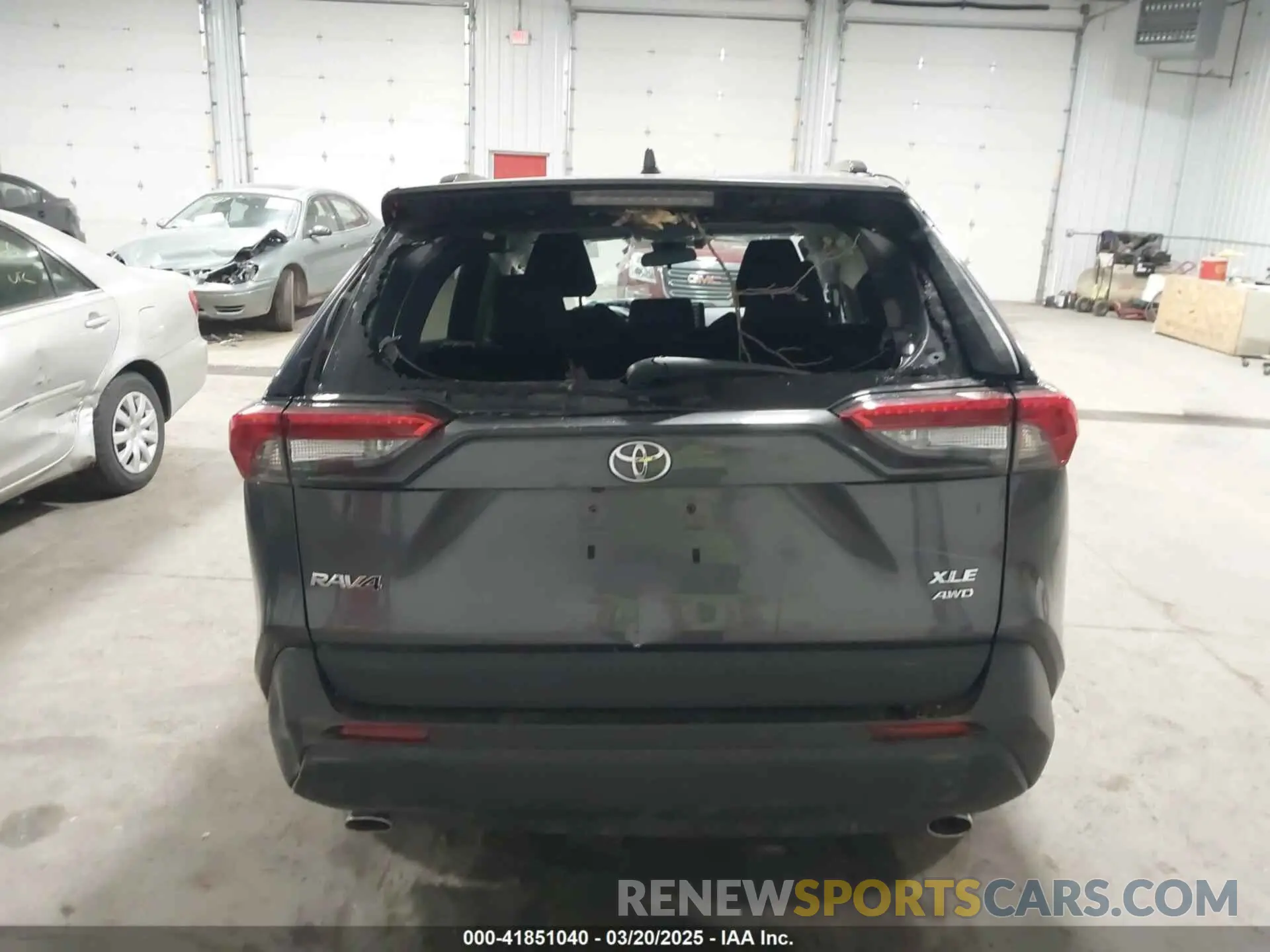 15 Photograph of a damaged car 2T3P1RFV3MW238302 TOYOTA RAV4 2021