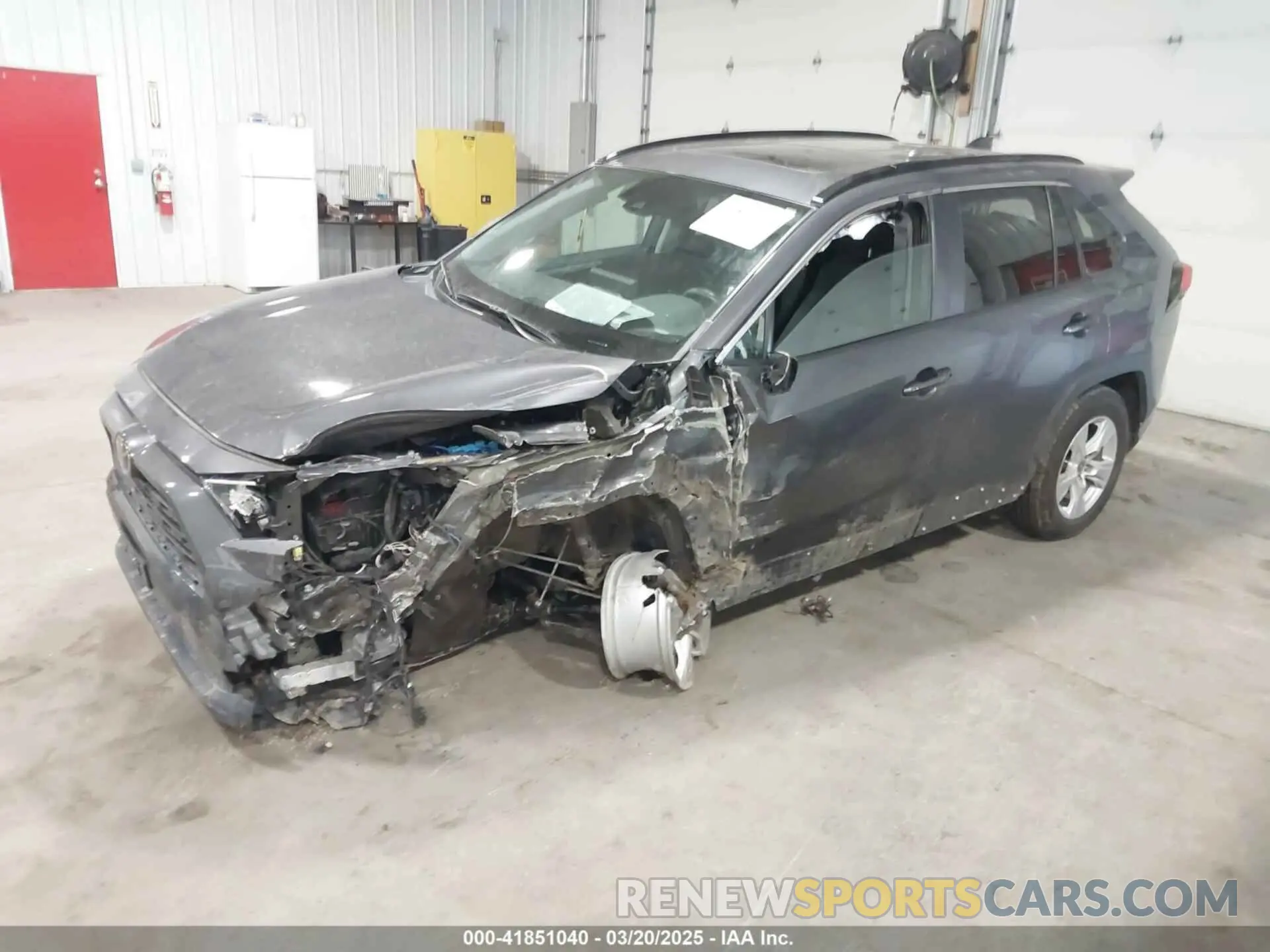 2 Photograph of a damaged car 2T3P1RFV3MW238302 TOYOTA RAV4 2021