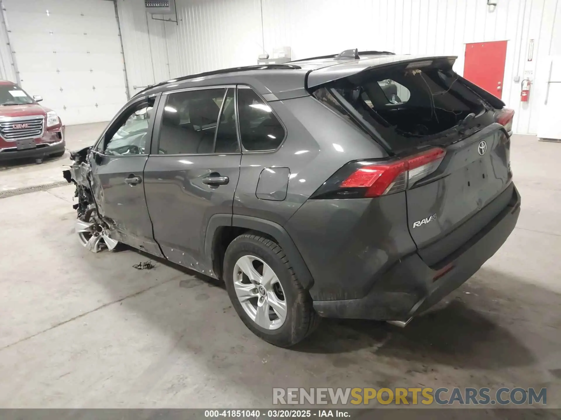 3 Photograph of a damaged car 2T3P1RFV3MW238302 TOYOTA RAV4 2021