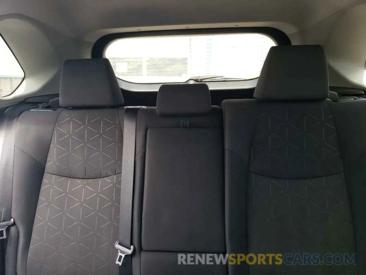 10 Фотография поврежденного автомобиля 2T3P1RFV4MC146133 TOYOTA RAV4 2021