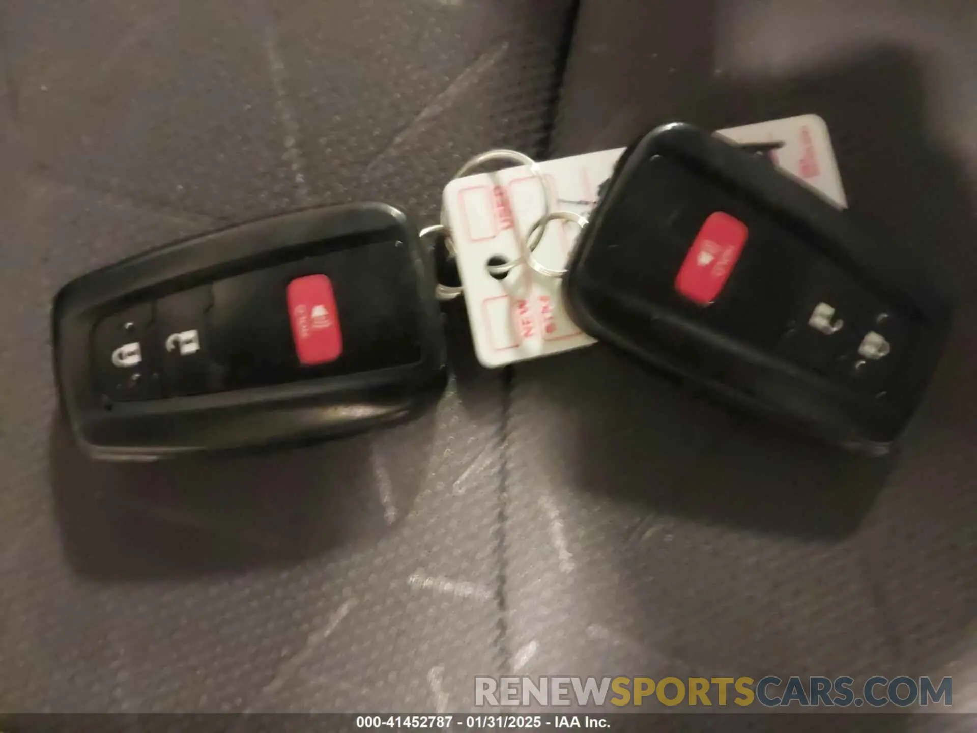 11 Фотография поврежденного автомобиля 2T3P1RFV4MC177270 TOYOTA RAV4 2021
