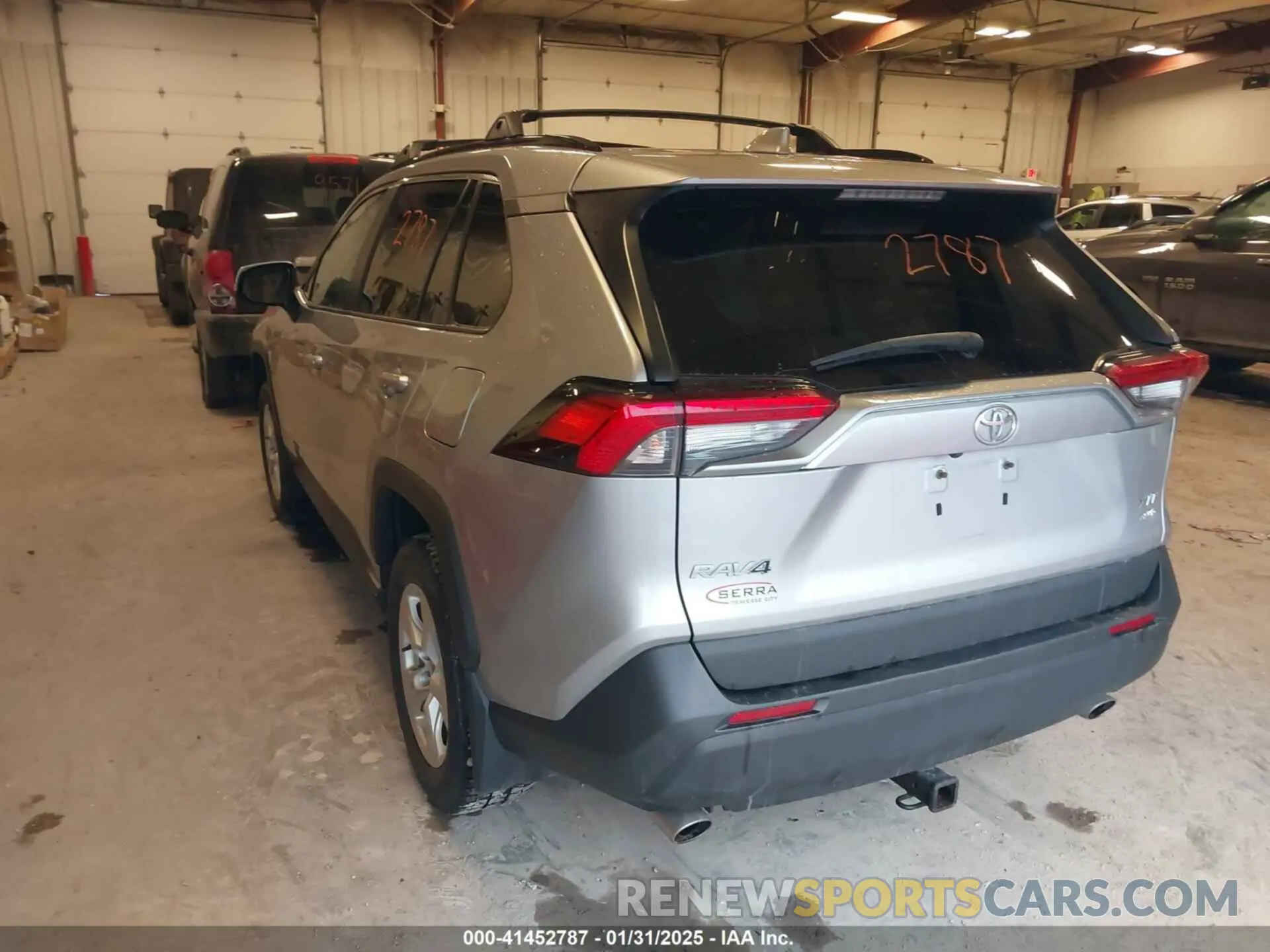 3 Фотография поврежденного автомобиля 2T3P1RFV4MC177270 TOYOTA RAV4 2021