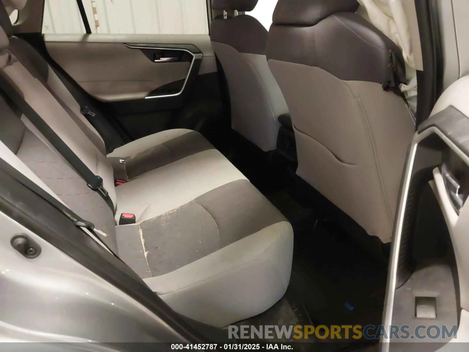 8 Фотография поврежденного автомобиля 2T3P1RFV4MC177270 TOYOTA RAV4 2021