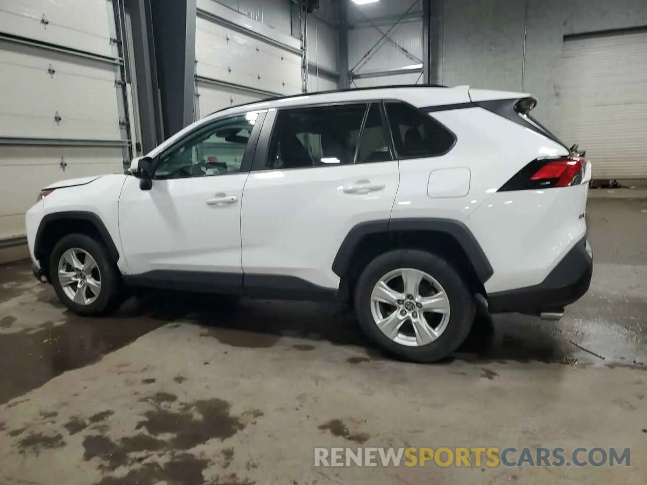 2 Фотография поврежденного автомобиля 2T3P1RFV4MC200269 TOYOTA RAV4 2021
