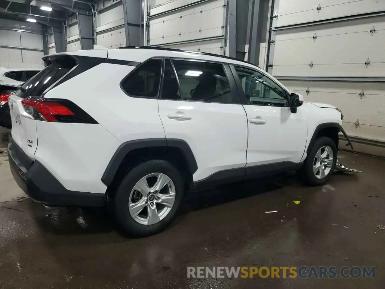 3 Фотография поврежденного автомобиля 2T3P1RFV4MC200269 TOYOTA RAV4 2021
