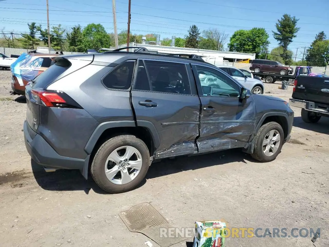 3 Photograph of a damaged car 2T3P1RFV4MC231392 TOYOTA RAV4 2021