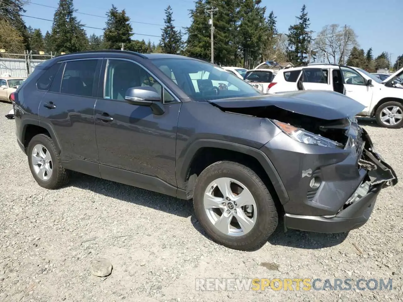 4 Photograph of a damaged car 2T3P1RFV4MC247401 TOYOTA RAV4 2021