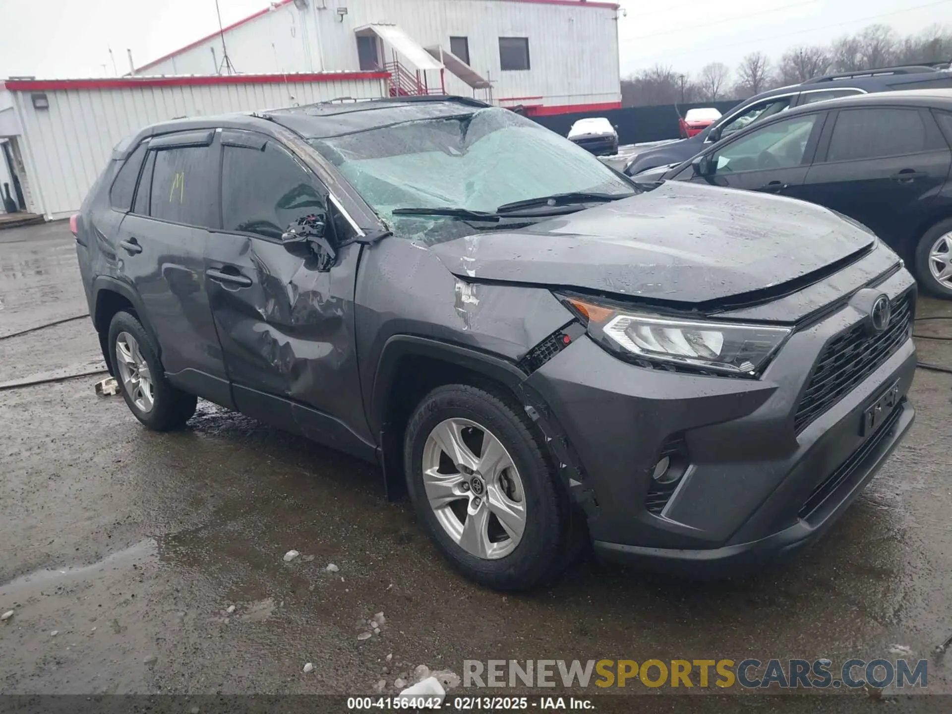 1 Фотография поврежденного автомобиля 2T3P1RFV4MC255501 TOYOTA RAV4 2021