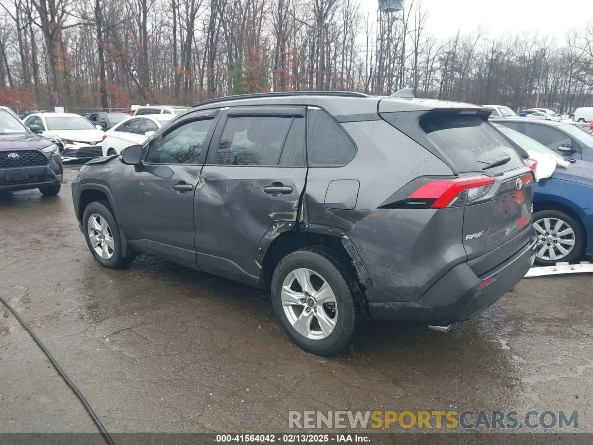 3 Фотография поврежденного автомобиля 2T3P1RFV4MC255501 TOYOTA RAV4 2021