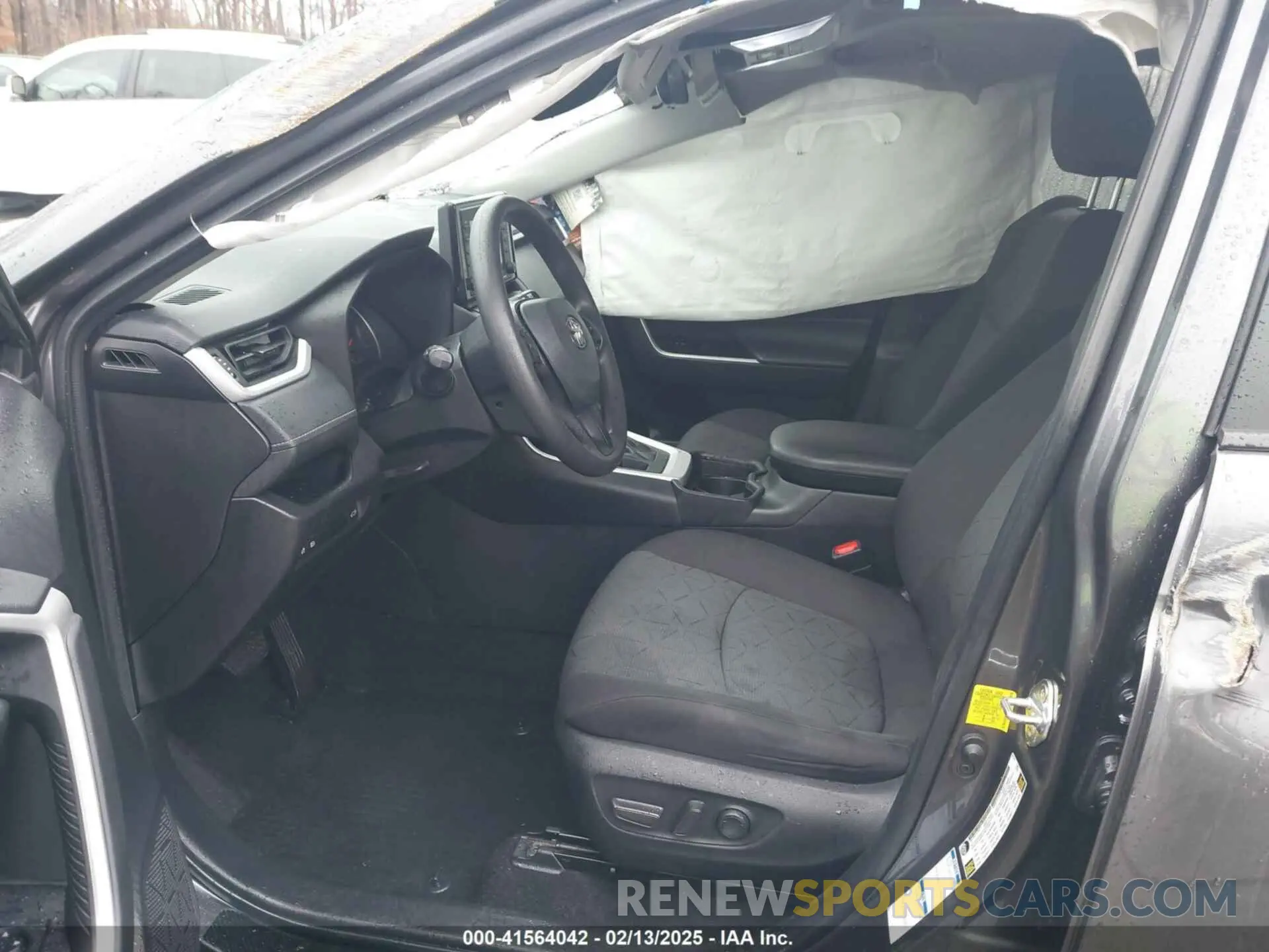 5 Фотография поврежденного автомобиля 2T3P1RFV4MC255501 TOYOTA RAV4 2021