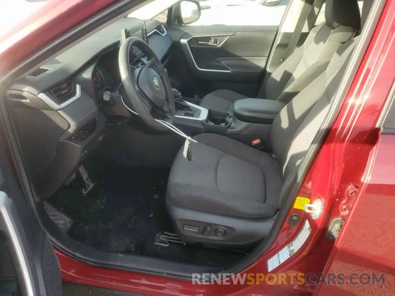 7 Photograph of a damaged car 2T3P1RFV4MW149547 TOYOTA RAV4 2021