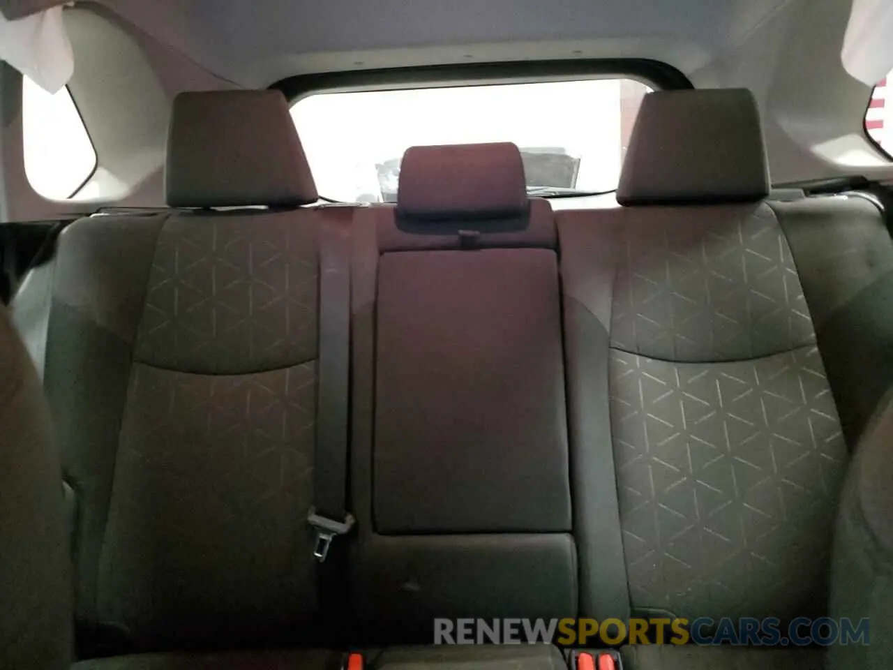 10 Фотография поврежденного автомобиля 2T3P1RFV4MW151444 TOYOTA RAV4 2021