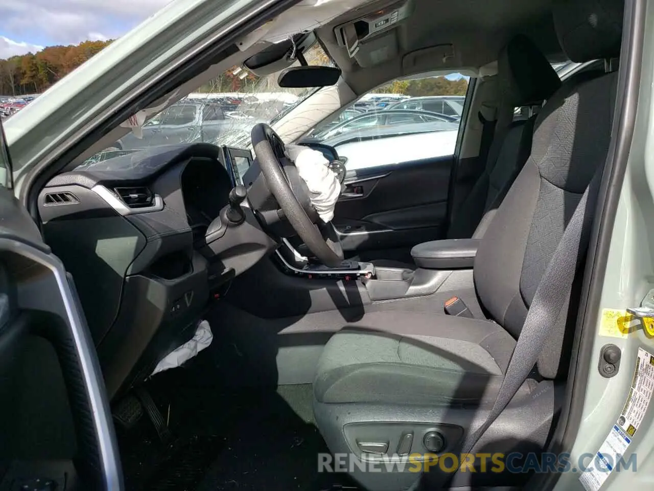 7 Photograph of a damaged car 2T3P1RFV4MW204109 TOYOTA RAV4 2021