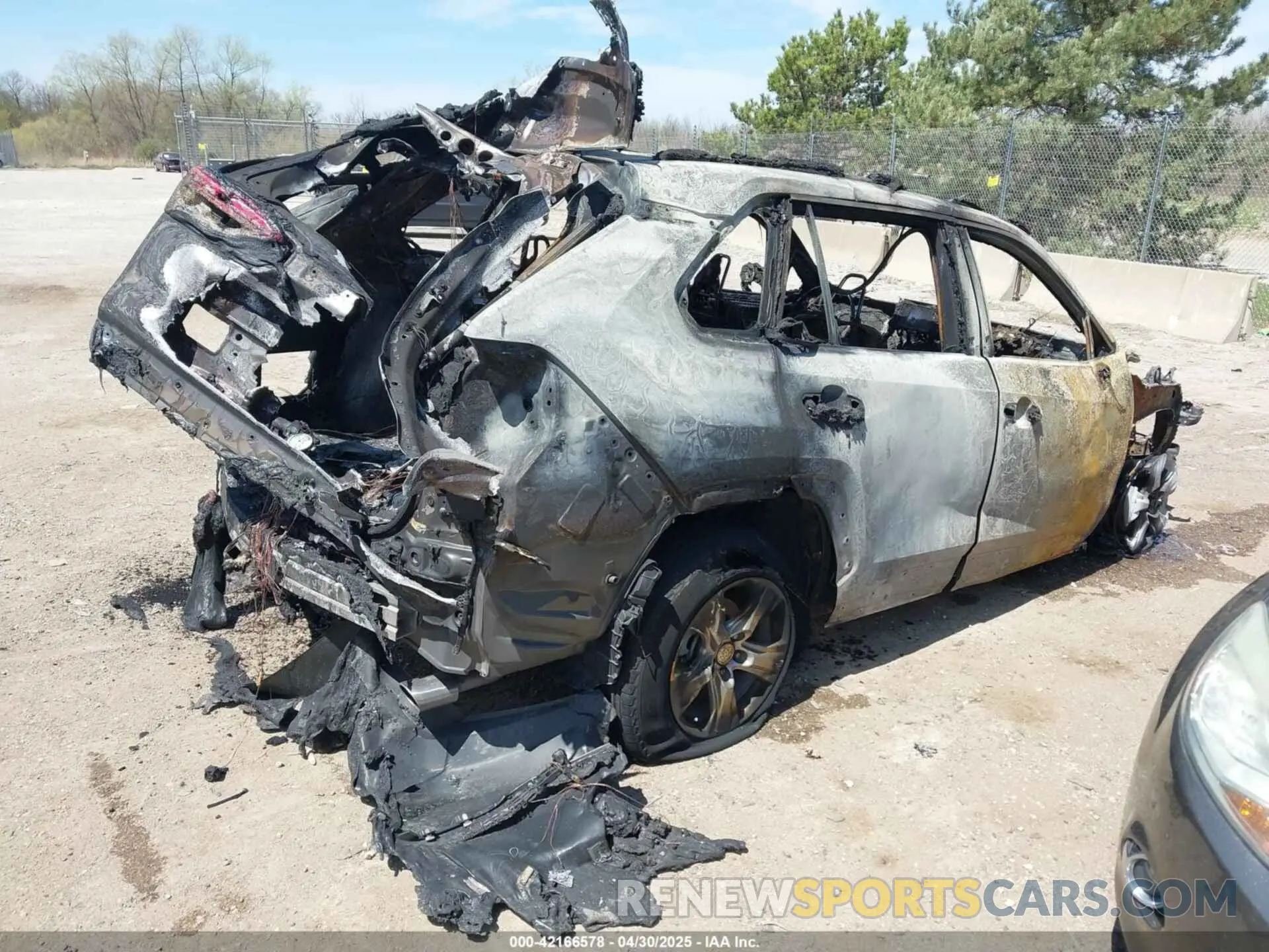 4 Фотография поврежденного автомобиля 2T3P1RFV5MC187936 TOYOTA RAV4 2021