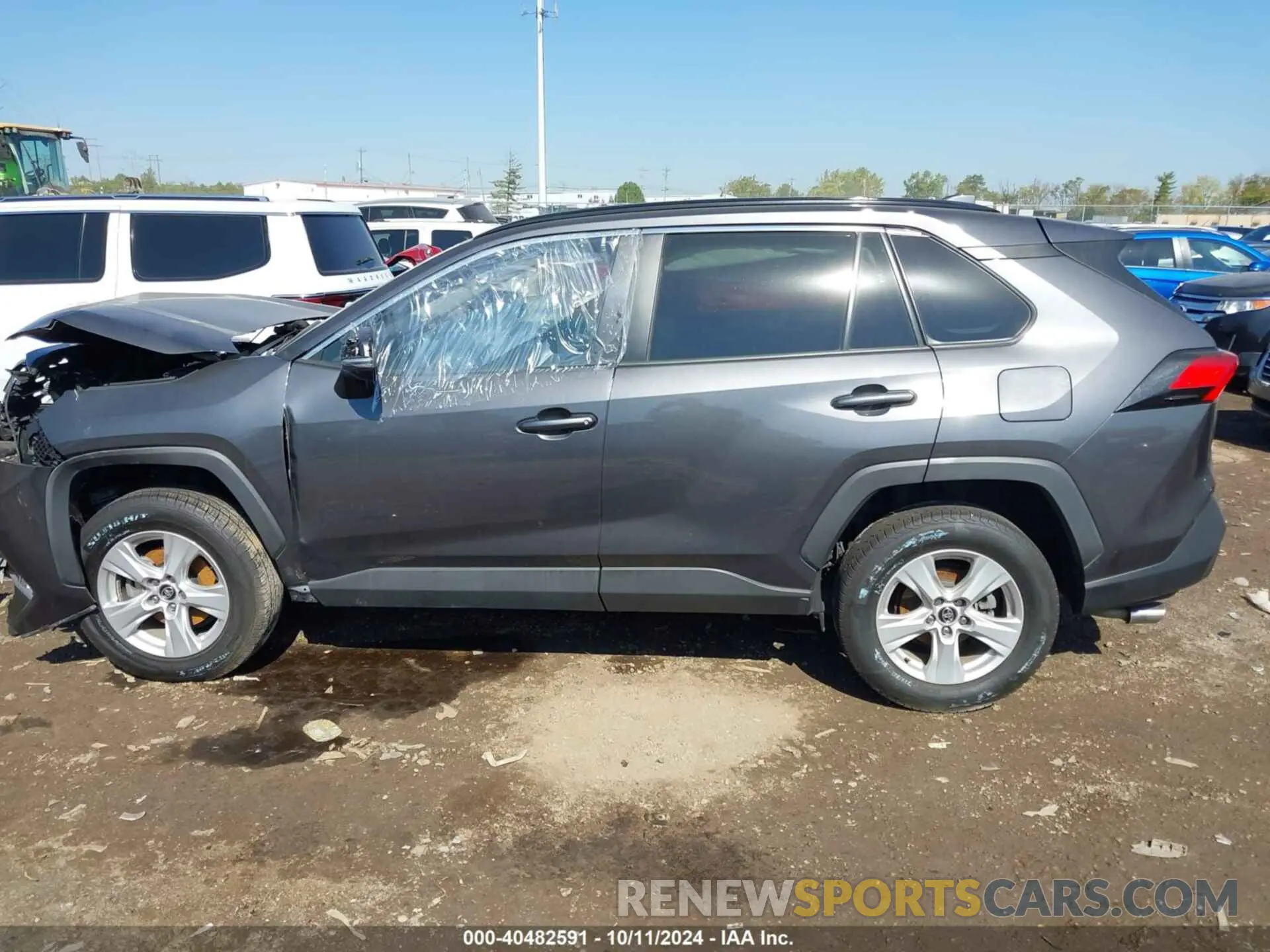 14 Photograph of a damaged car 2T3P1RFV5MW141571 TOYOTA RAV4 2021