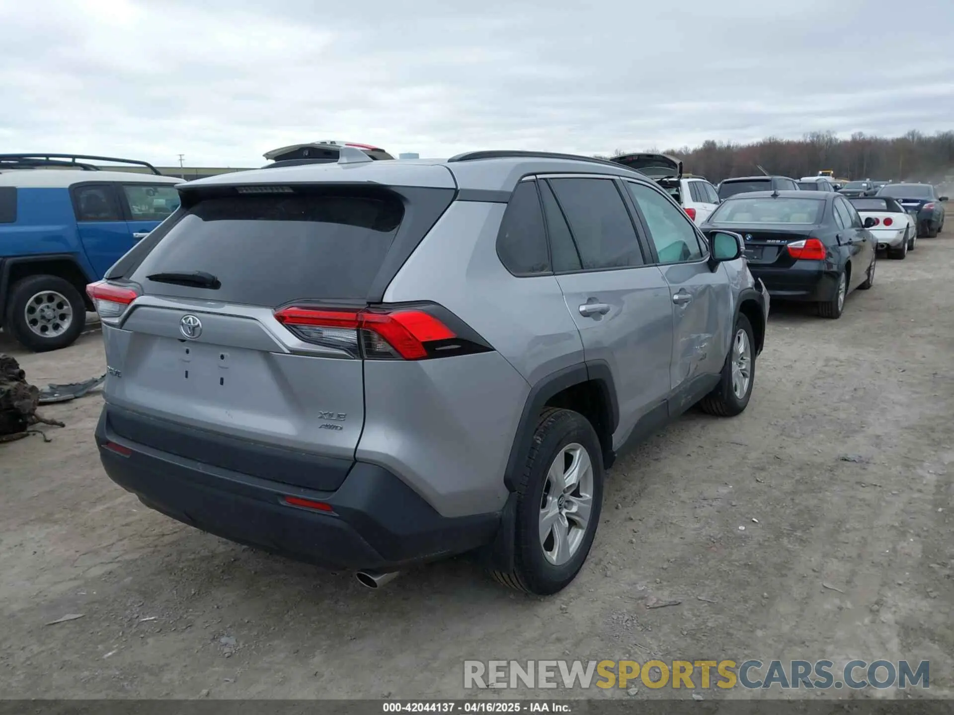 4 Фотография поврежденного автомобиля 2T3P1RFV5MW143532 TOYOTA RAV4 2021
