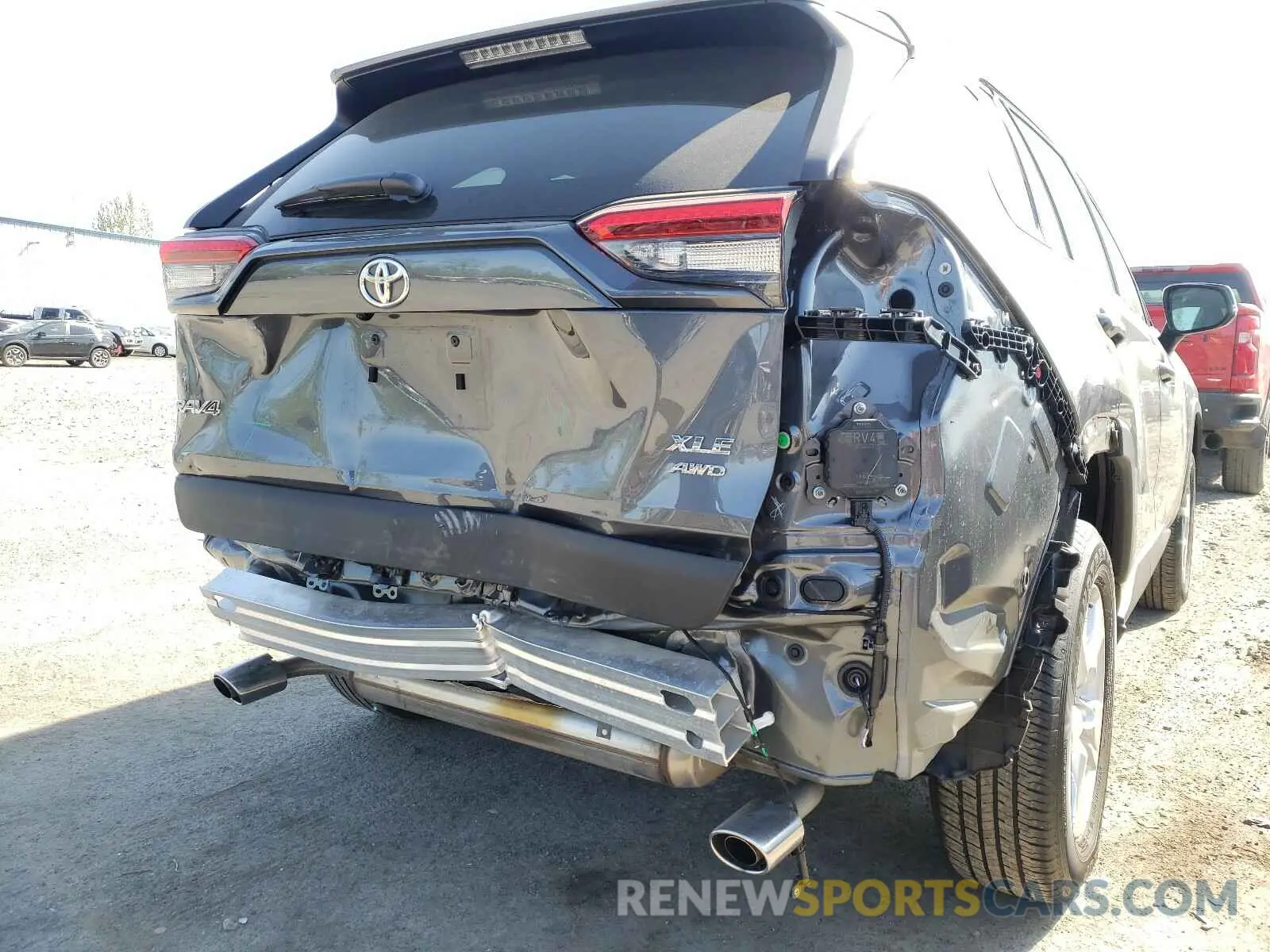 9 Photograph of a damaged car 2T3P1RFV5MW167300 TOYOTA RAV4 2021