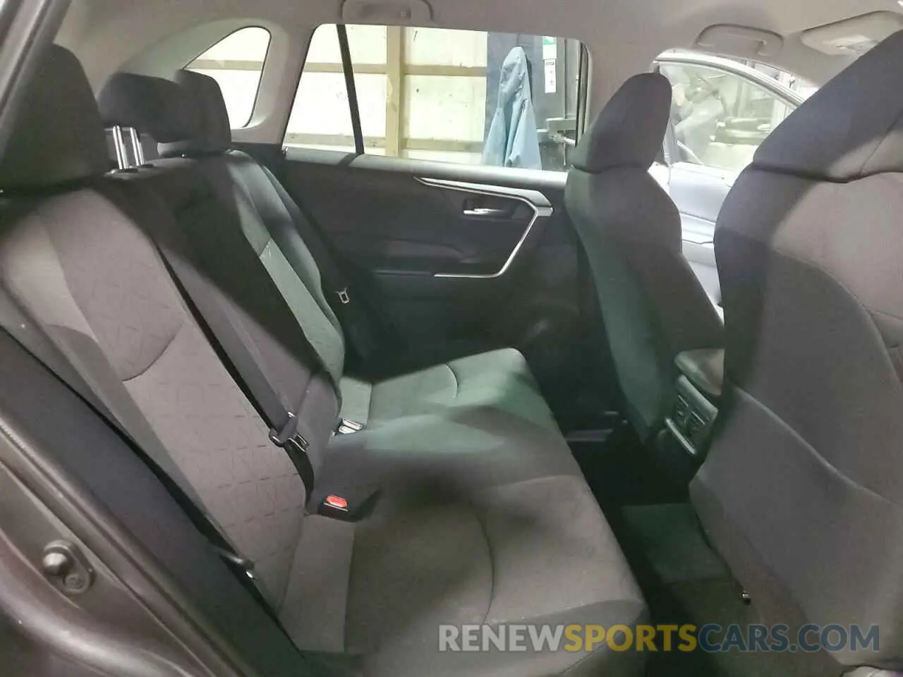 10 Фотография поврежденного автомобиля 2T3P1RFV5MW180063 TOYOTA RAV4 2021