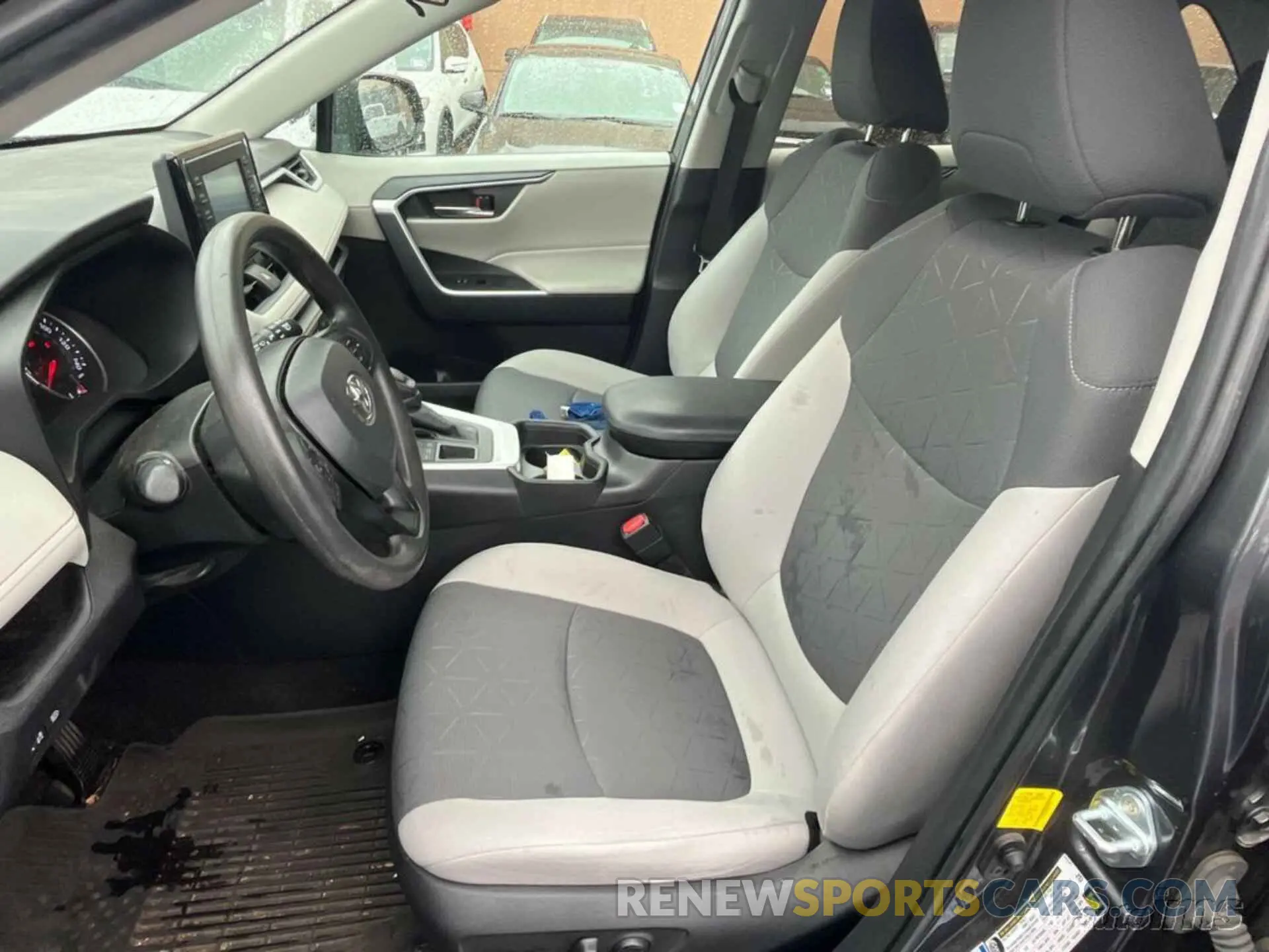 3 Фотография поврежденного автомобиля 2T3P1RFV5MW187109 TOYOTA RAV4 2021