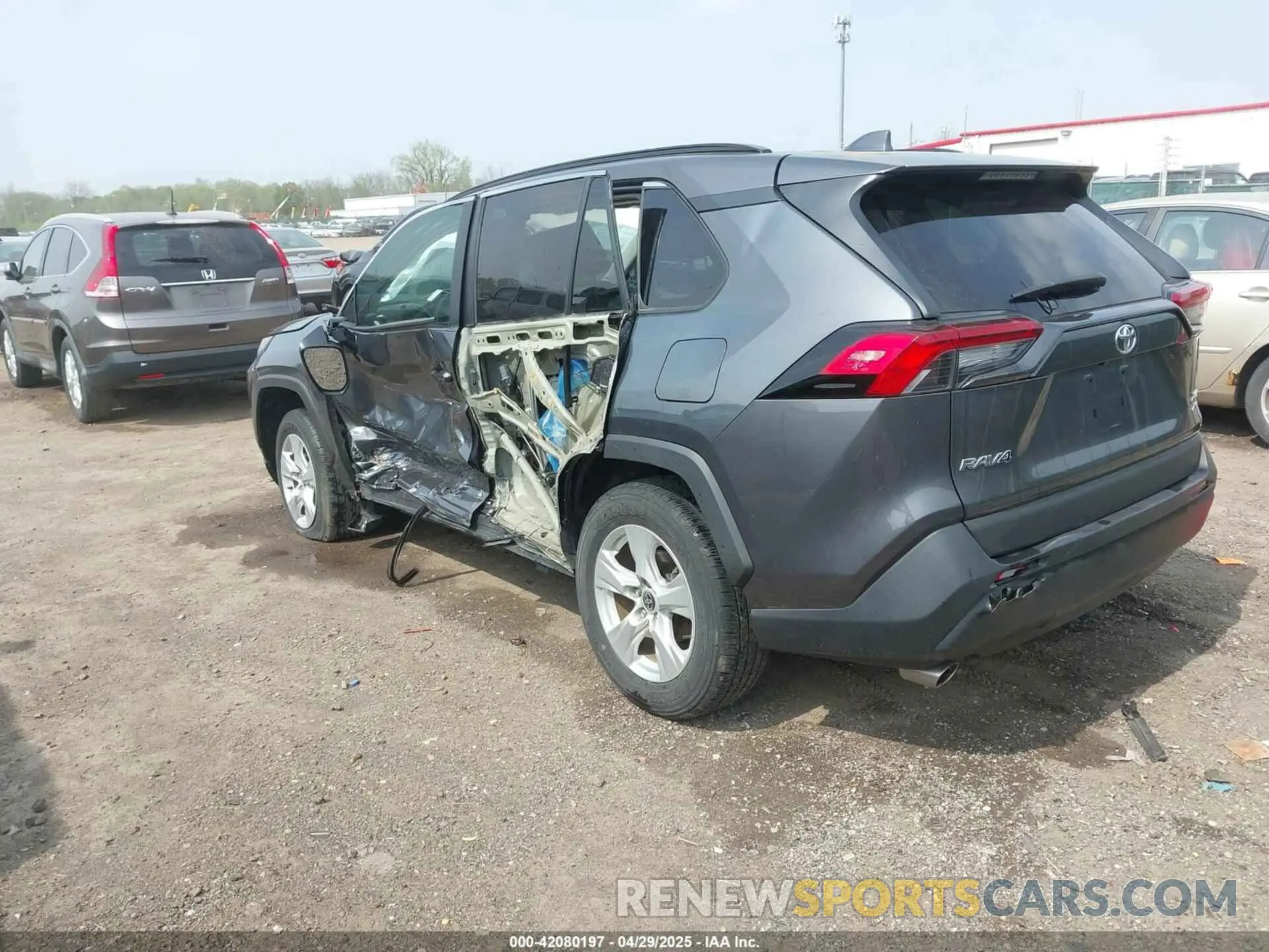 3 Фотография поврежденного автомобиля 2T3P1RFV5MW206807 TOYOTA RAV4 2021