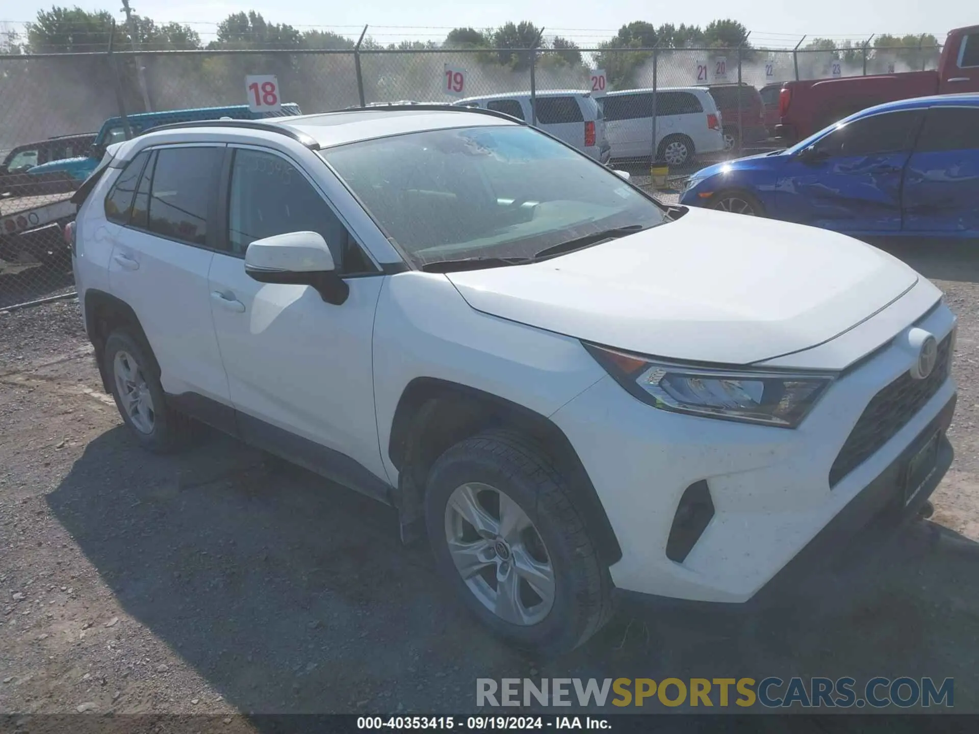 1 Photograph of a damaged car 2T3P1RFV5MW224949 TOYOTA RAV4 2021