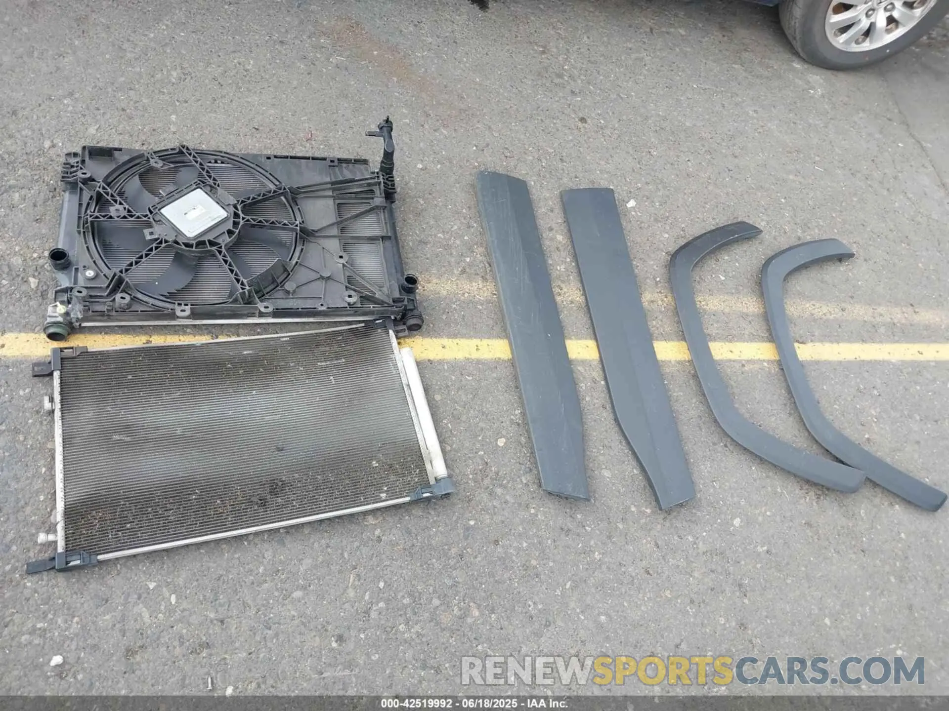 18 Фотография поврежденного автомобиля 2T3P1RFV5MW230332 TOYOTA RAV4 2021