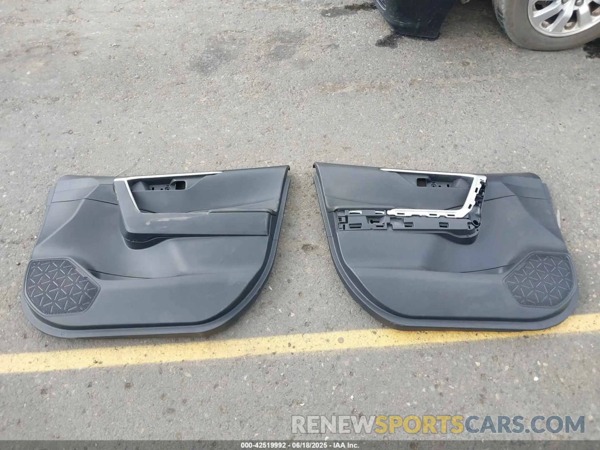 19 Фотография поврежденного автомобиля 2T3P1RFV5MW230332 TOYOTA RAV4 2021