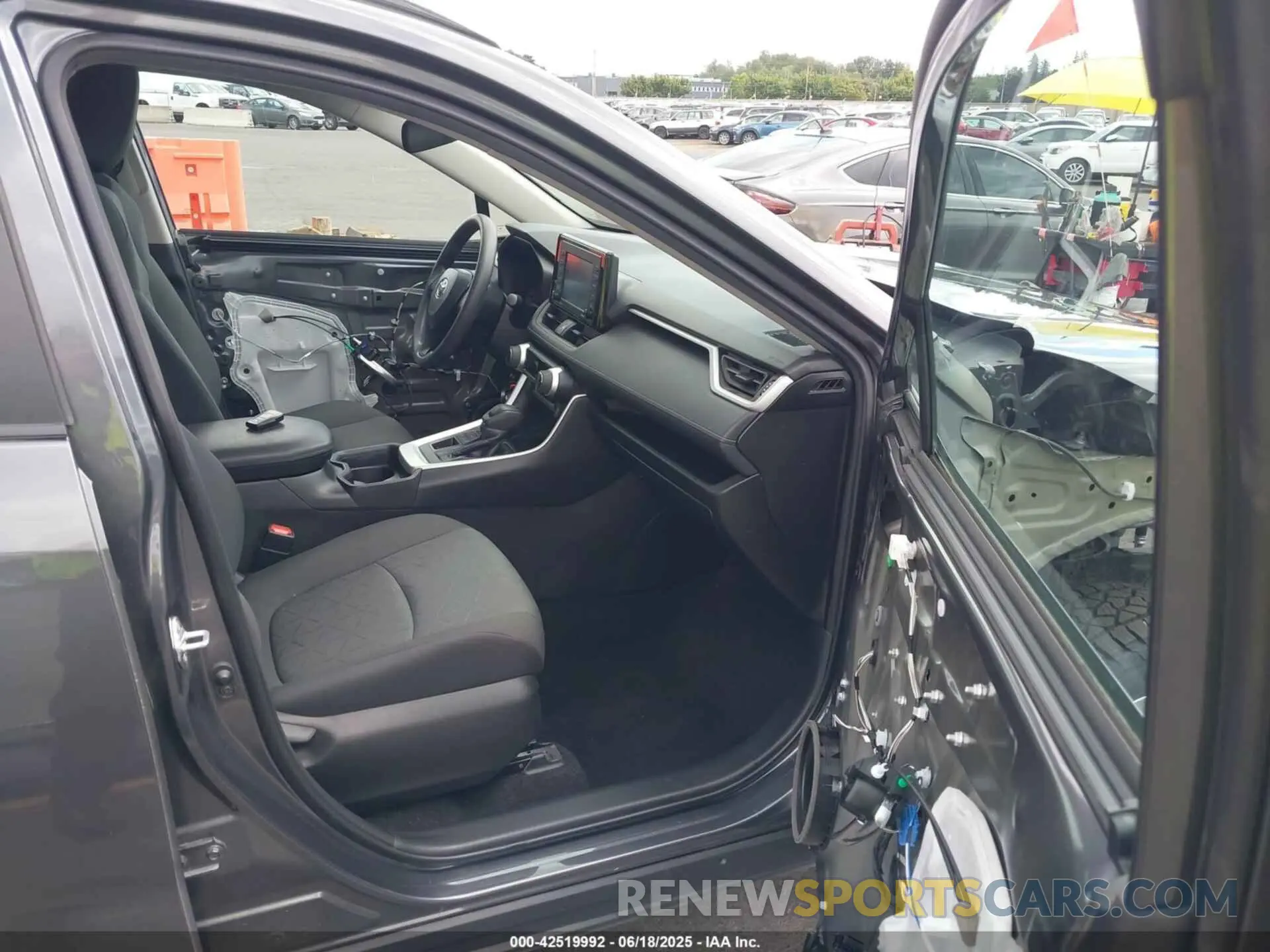 5 Фотография поврежденного автомобиля 2T3P1RFV5MW230332 TOYOTA RAV4 2021