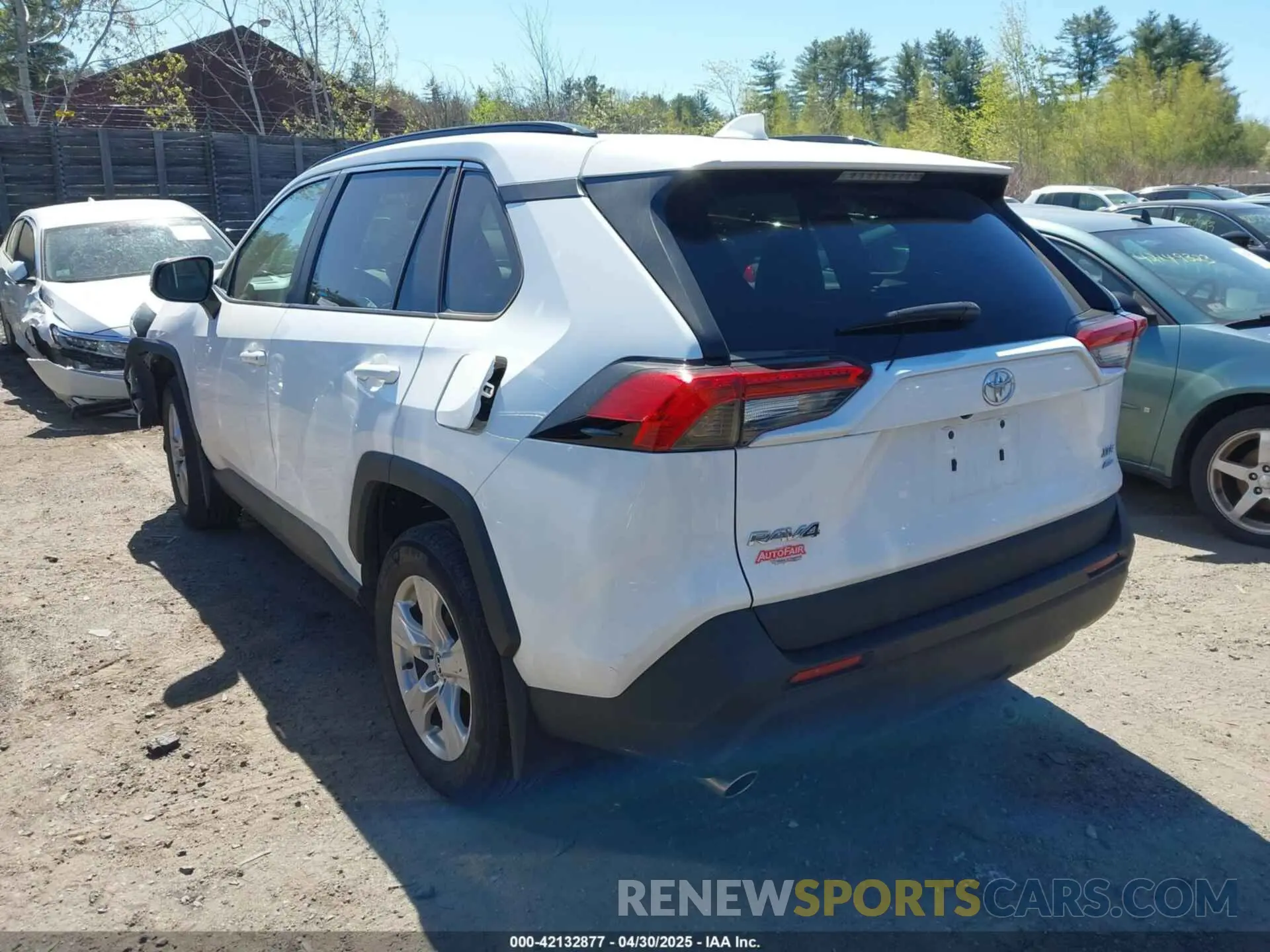 3 Фотография поврежденного автомобиля 2T3P1RFV6MC149762 TOYOTA RAV4 2021