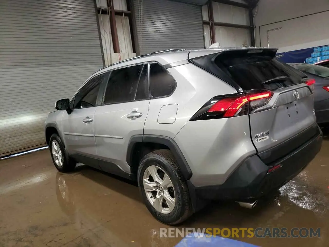 2 Фотография поврежденного автомобиля 2T3P1RFV6MC215890 TOYOTA RAV4 2021