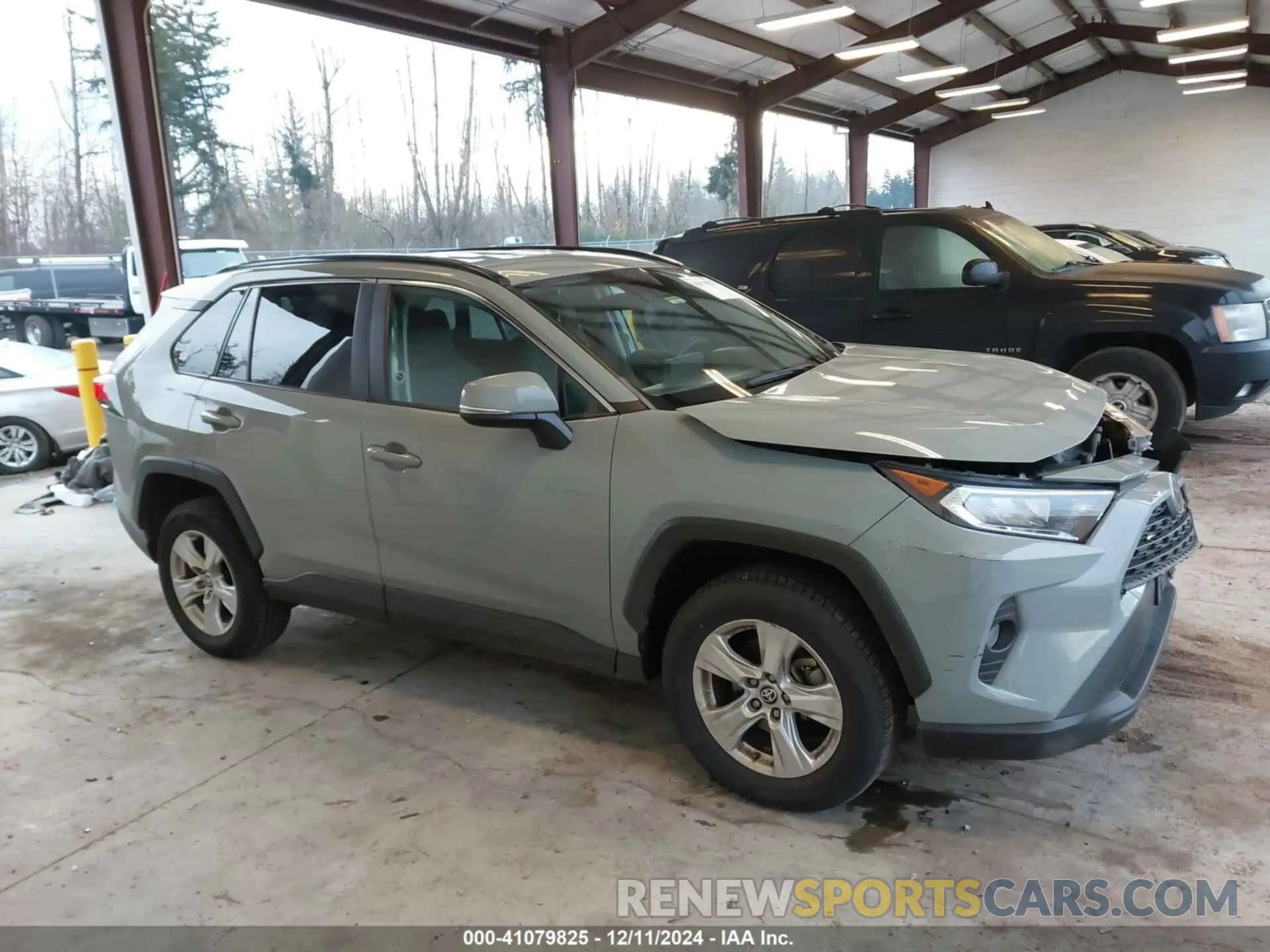 13 Photograph of a damaged car 2T3P1RFV6MW172957 TOYOTA RAV4 2021