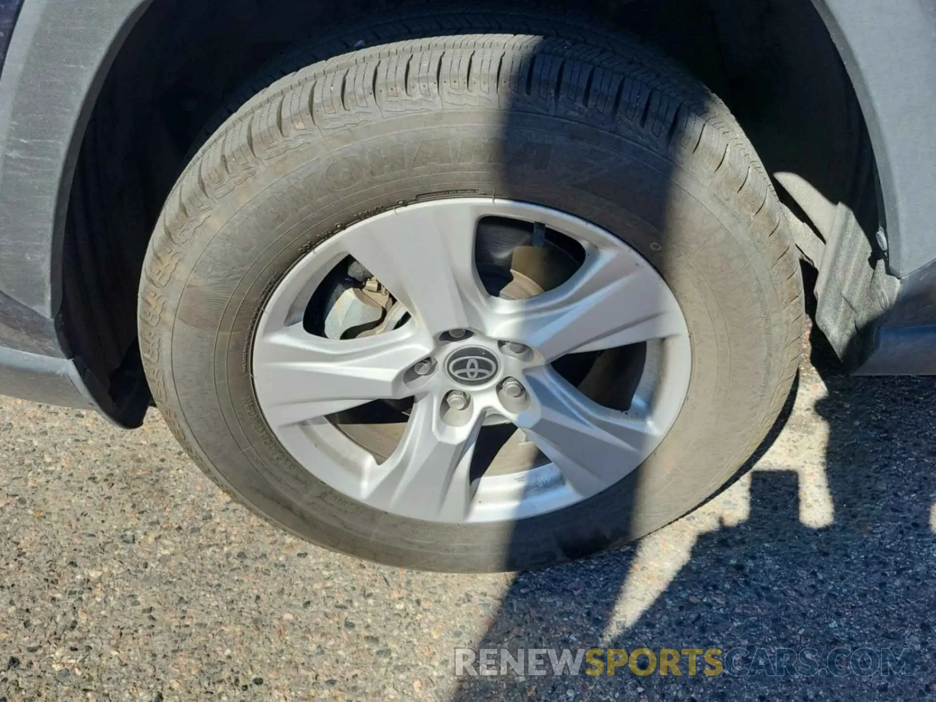 19 Фотография поврежденного автомобиля 2T3P1RFV6MW204113 TOYOTA RAV4 2021