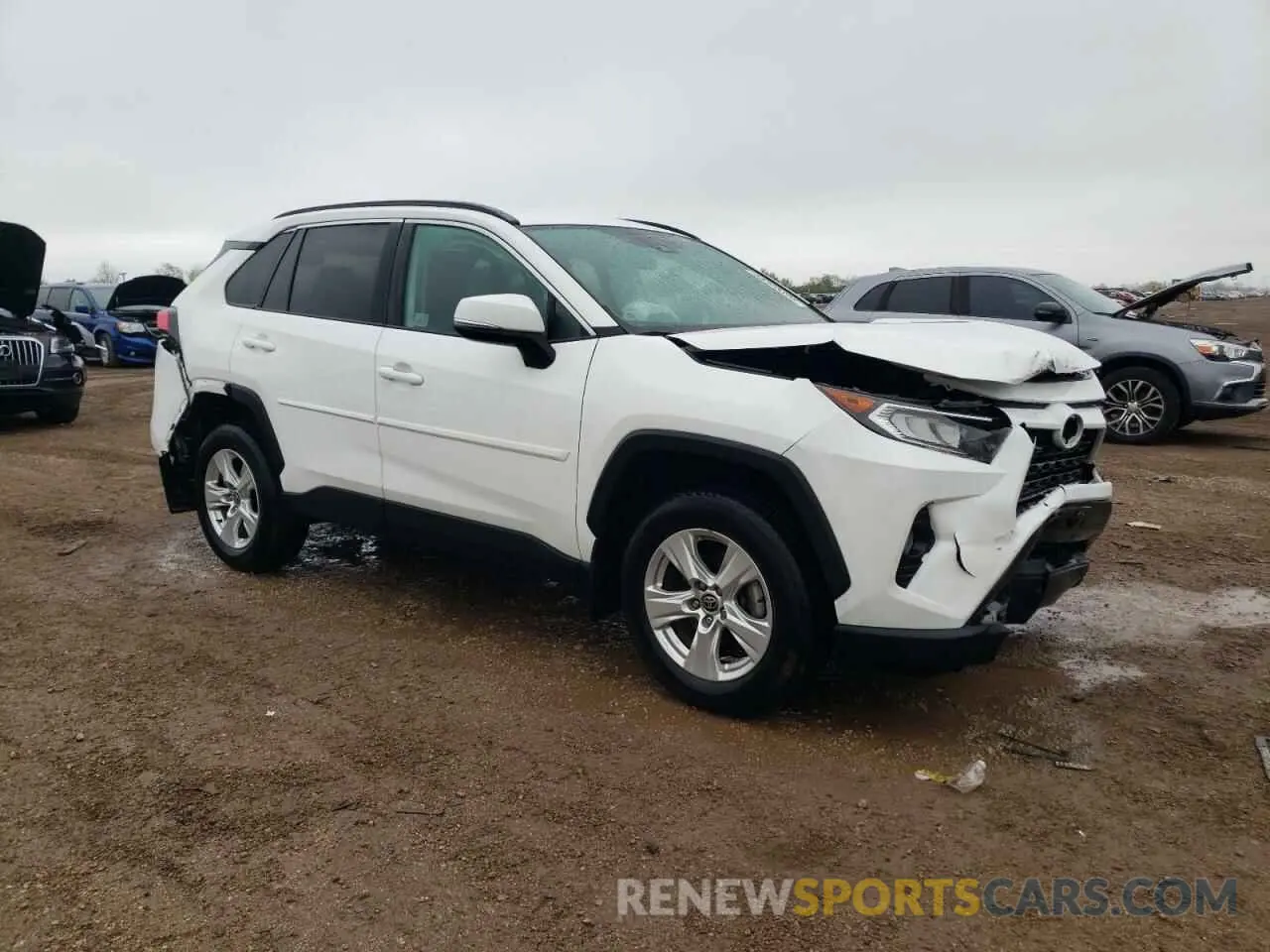 4 Photograph of a damaged car 2T3P1RFV6MW228427 TOYOTA RAV4 2021