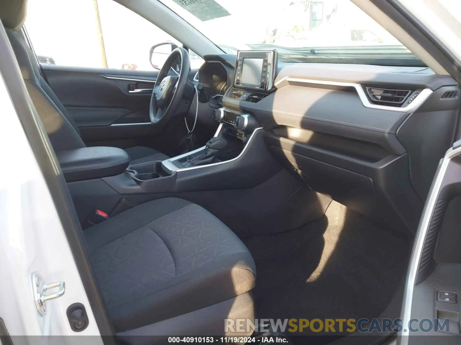 5 Фотография поврежденного автомобиля 2T3P1RFV7MC151598 TOYOTA RAV4 2021