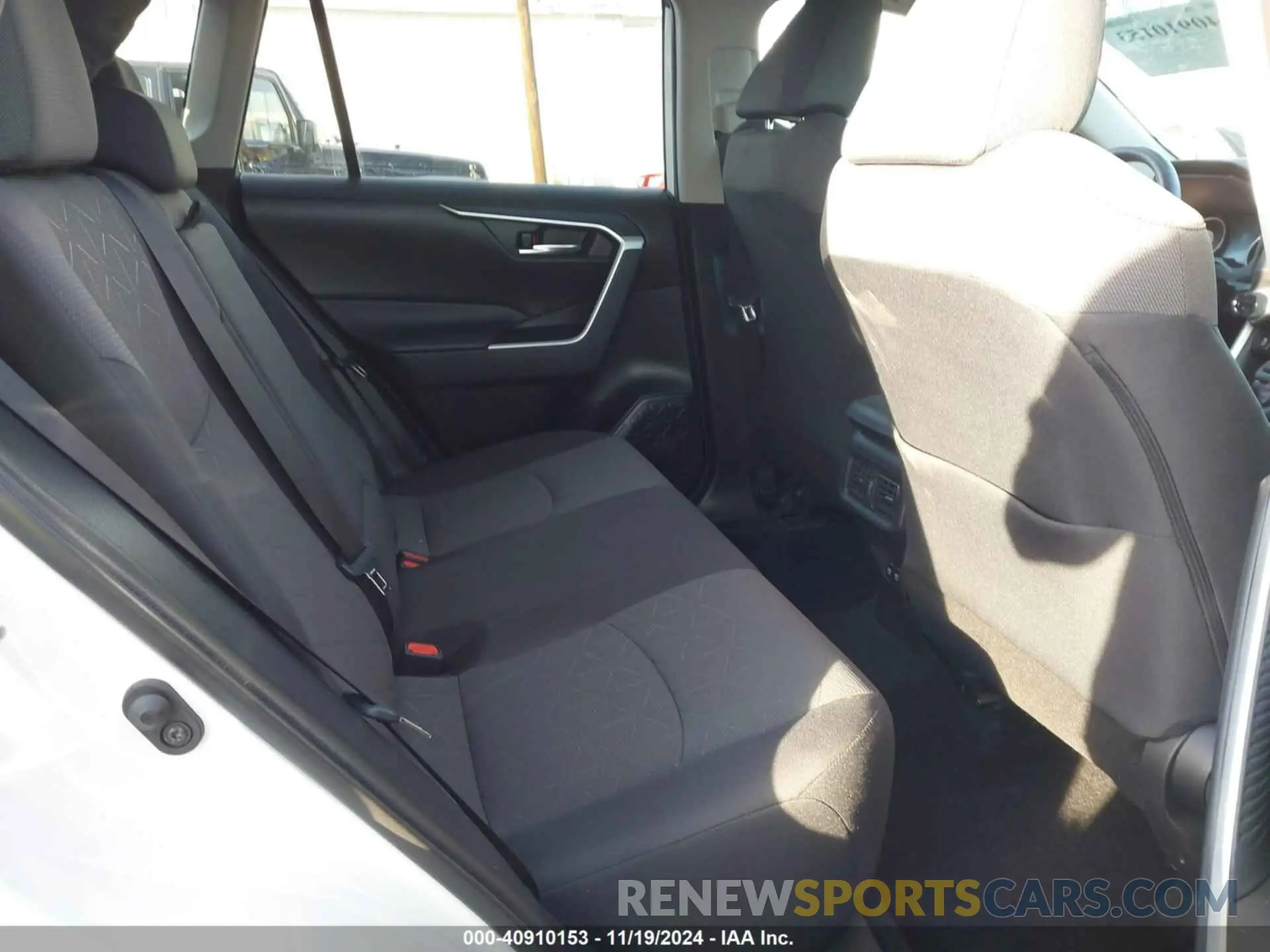 8 Фотография поврежденного автомобиля 2T3P1RFV7MC151598 TOYOTA RAV4 2021