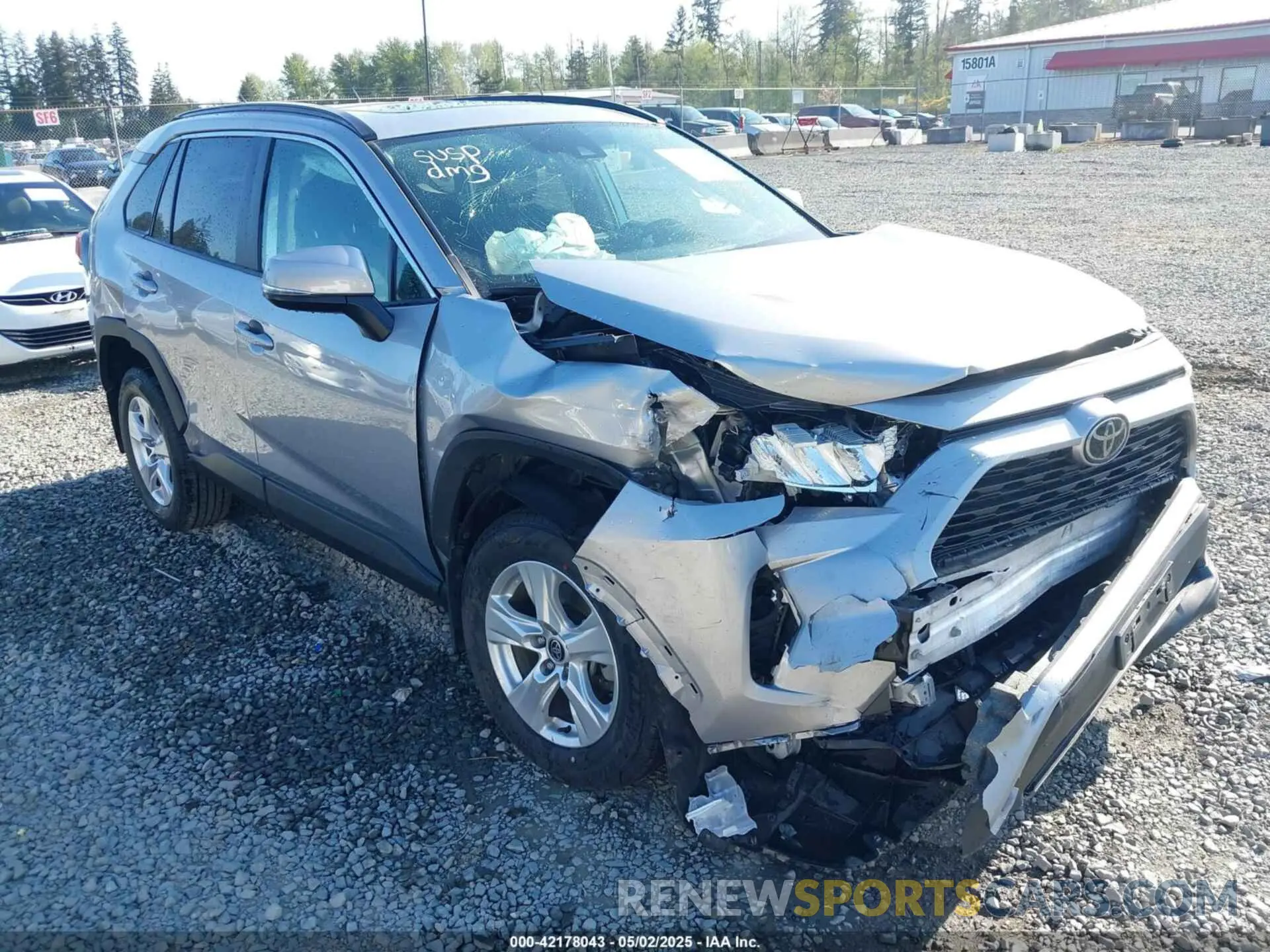 1 Photograph of a damaged car 2T3P1RFV7MC212805 TOYOTA RAV4 2021