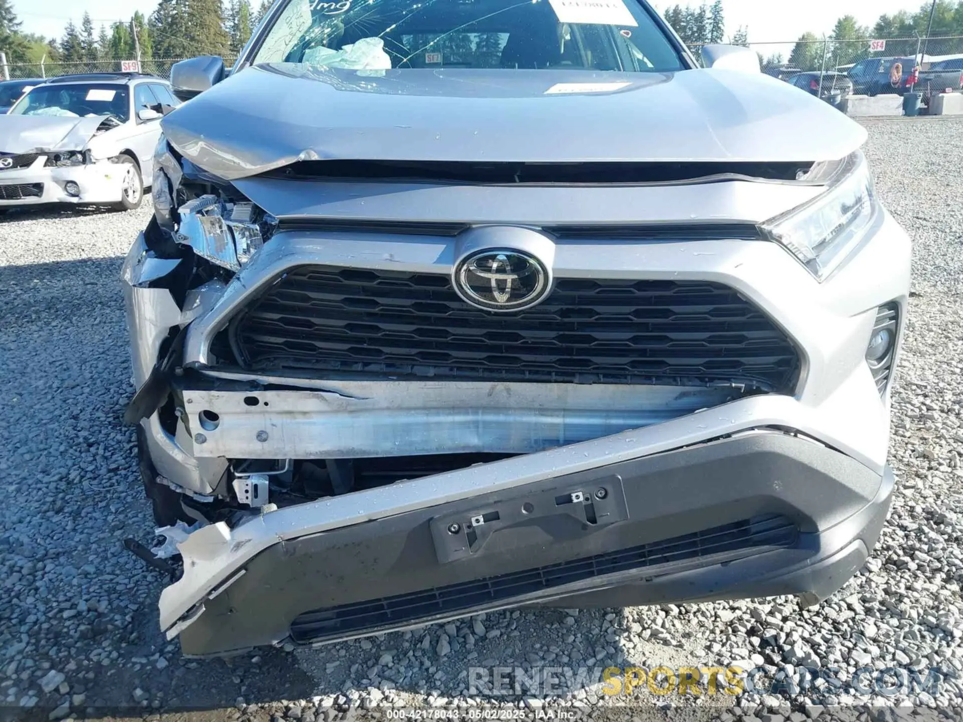 6 Photograph of a damaged car 2T3P1RFV7MC212805 TOYOTA RAV4 2021