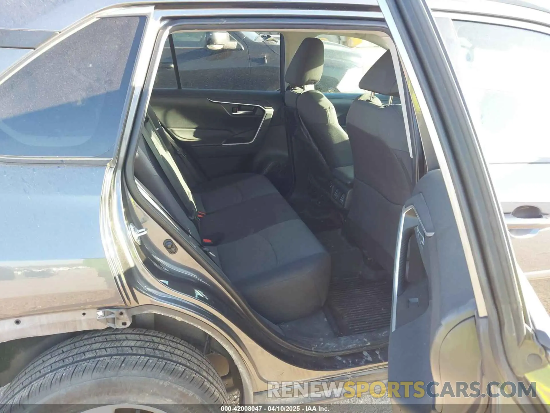 8 Фотография поврежденного автомобиля 2T3P1RFV7MC227207 TOYOTA RAV4 2021