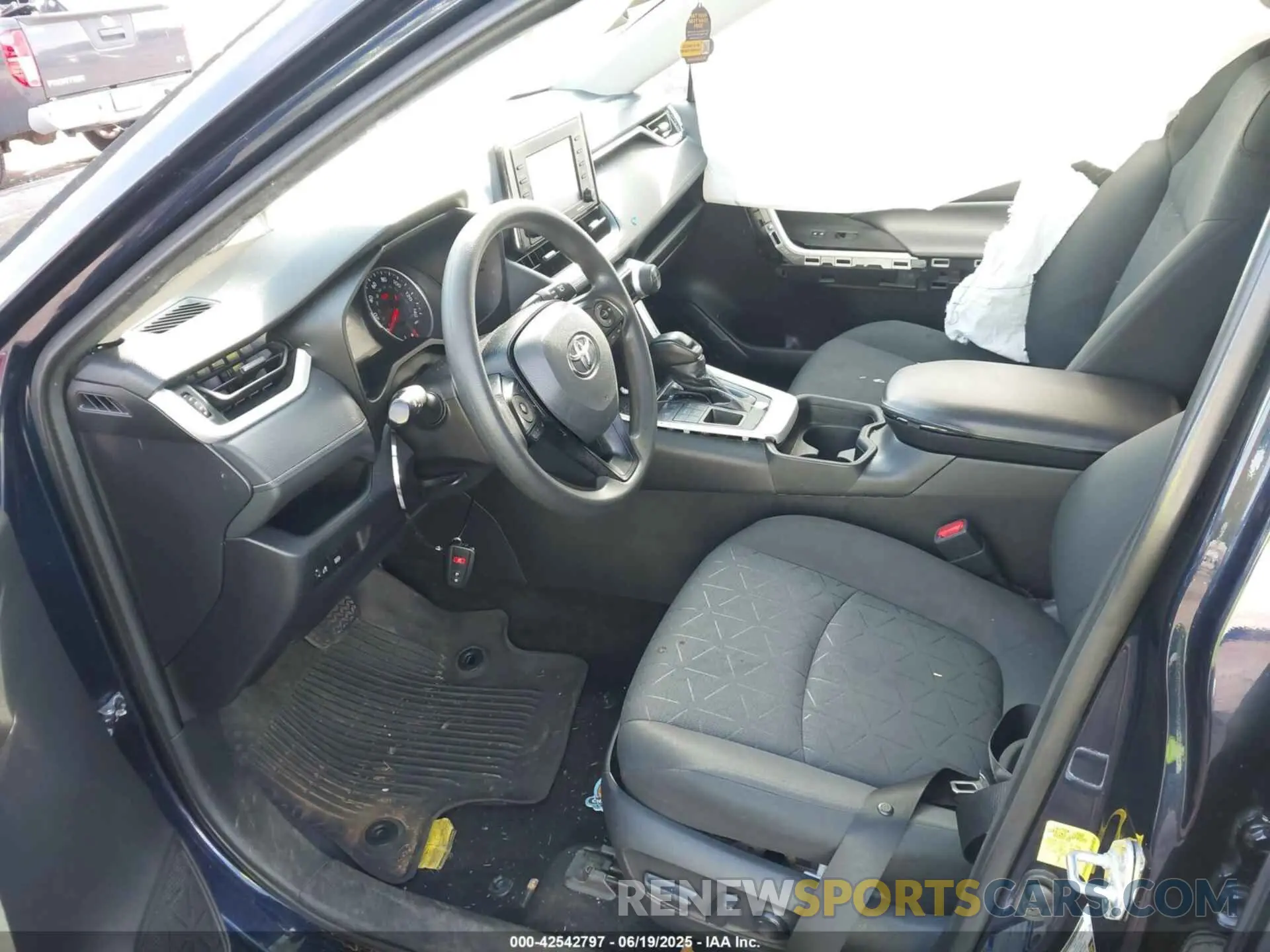 5 Фотография поврежденного автомобиля 2T3P1RFV7MW217081 TOYOTA RAV4 2021