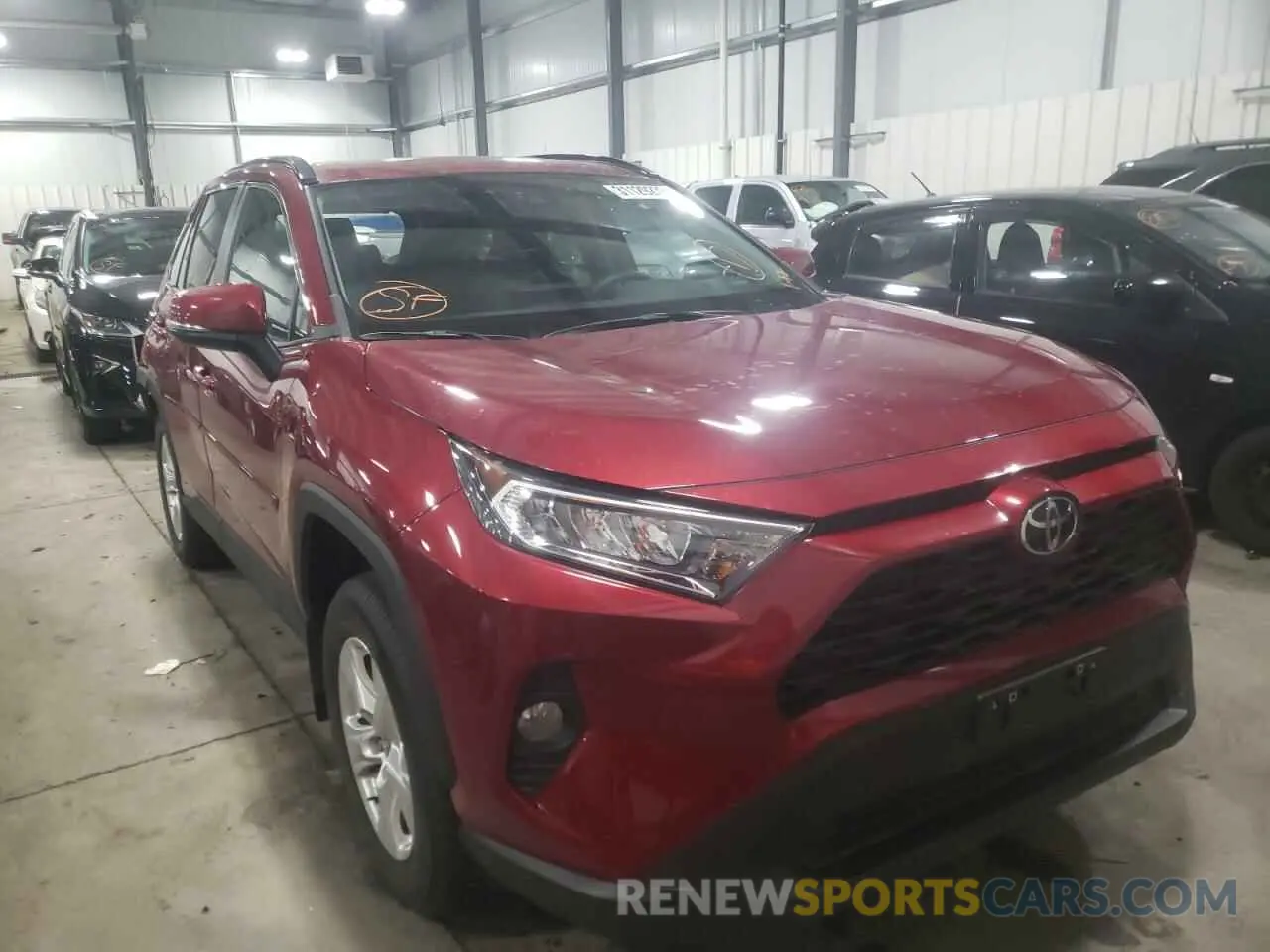 1 Photograph of a damaged car 2T3P1RFV7MW233720 TOYOTA RAV4 2021