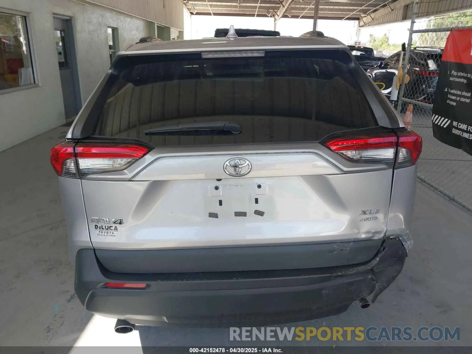 16 Фотография поврежденного автомобиля 2T3P1RFV8MC242220 TOYOTA RAV4 2021