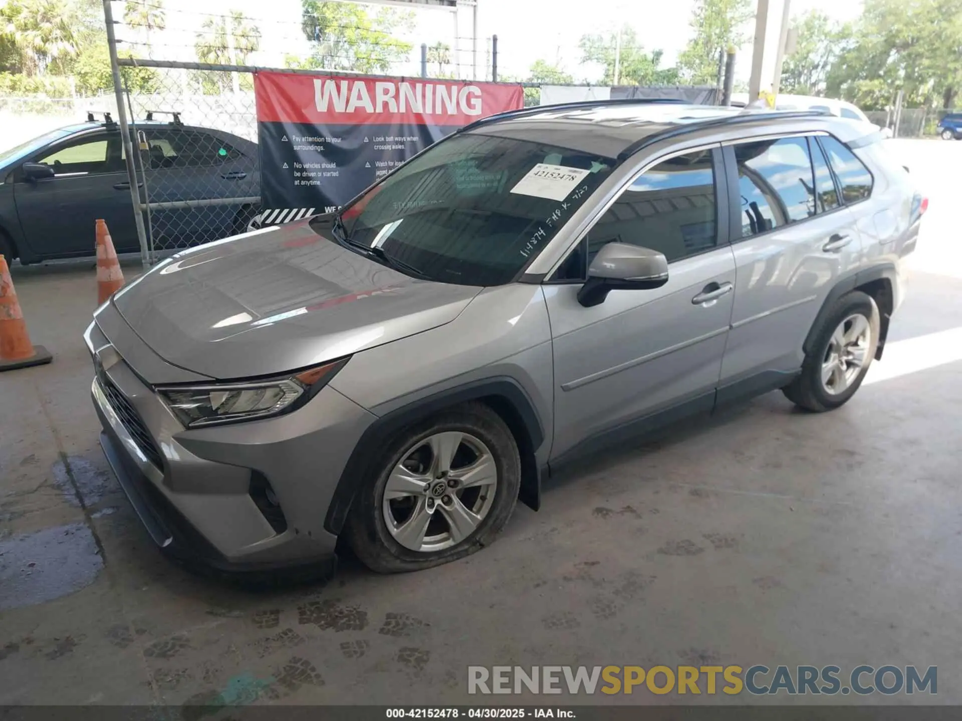 2 Фотография поврежденного автомобиля 2T3P1RFV8MC242220 TOYOTA RAV4 2021