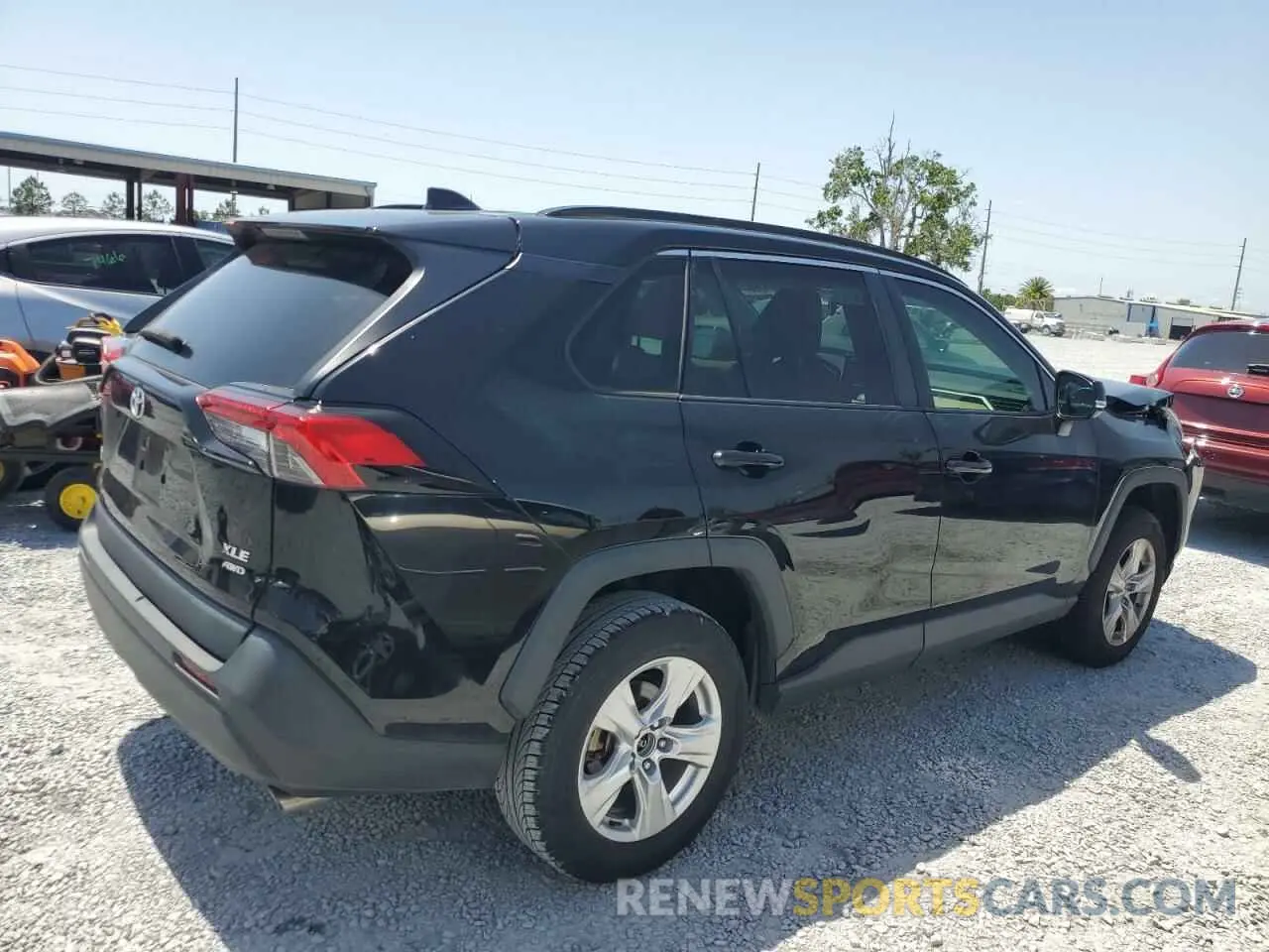 3 Photograph of a damaged car 2T3P1RFV8MC247479 TOYOTA RAV4 2021