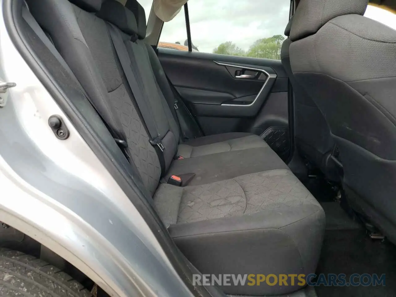11 Фотография поврежденного автомобиля 2T3P1RFV8MW156422 TOYOTA RAV4 2021
